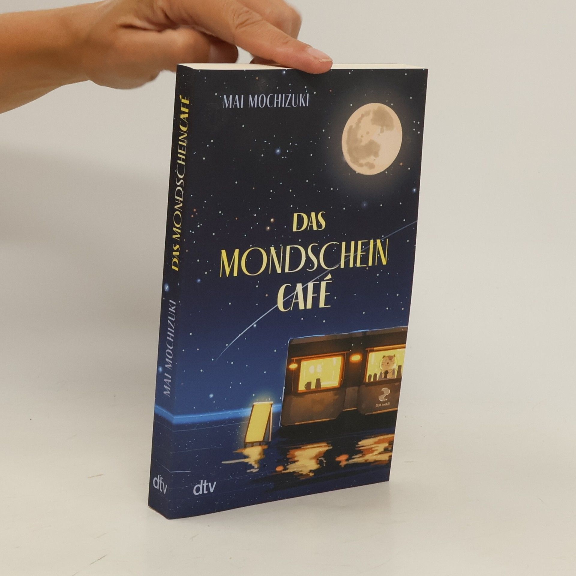 Mai Mochizuki Das Mondscheincafé