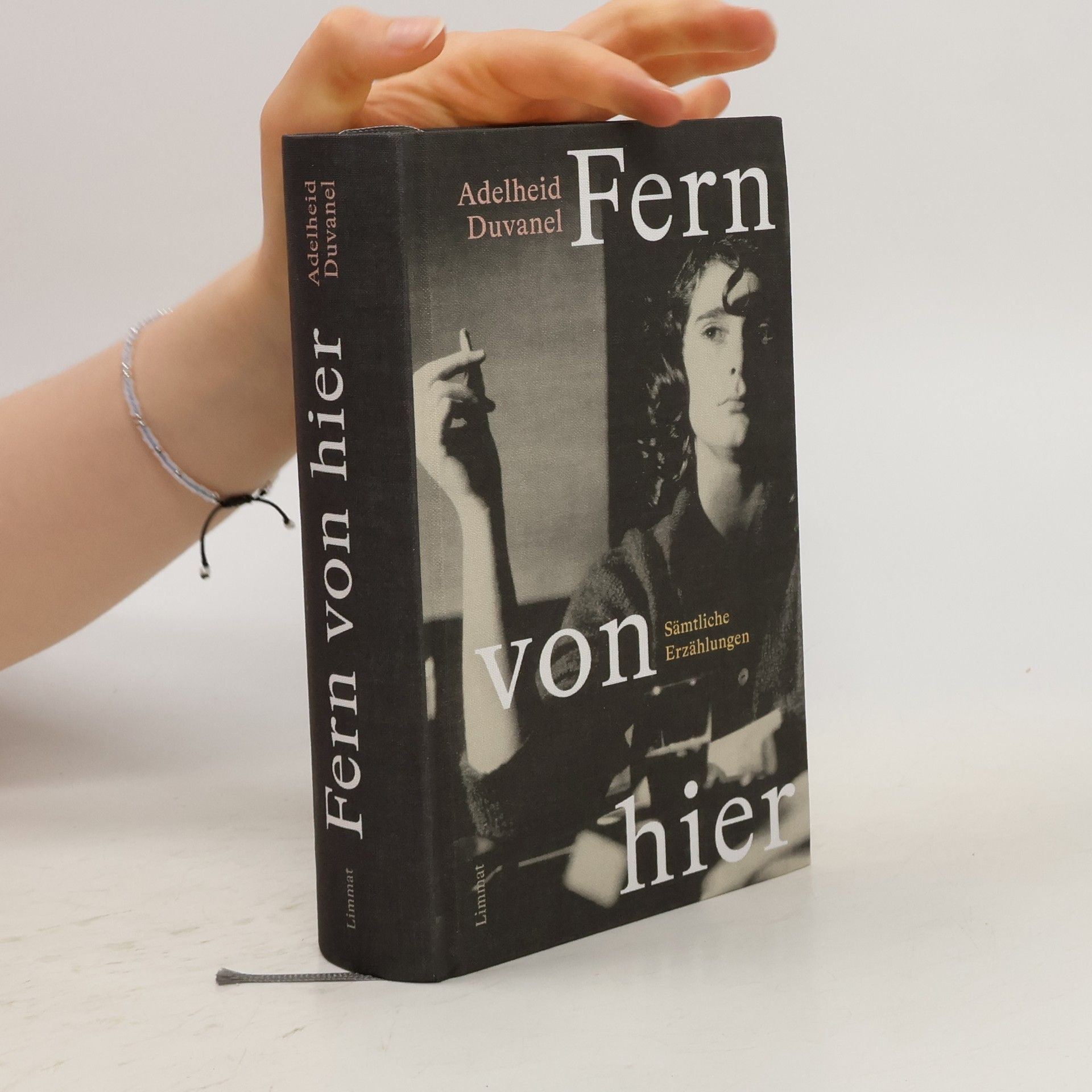 Adelheid Duvanel Fern von hier