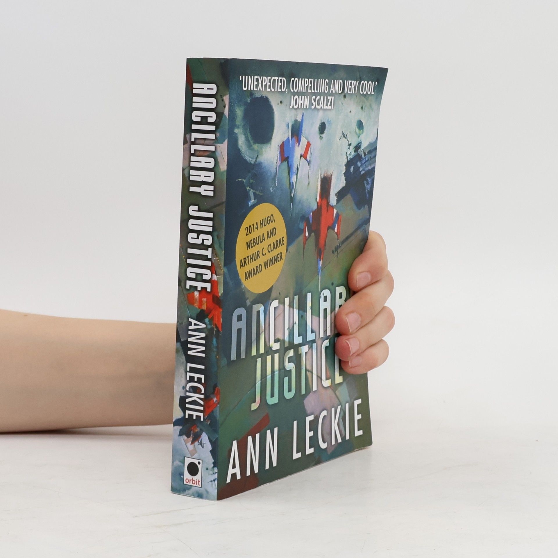 Ann Leckie Ancillary Justice