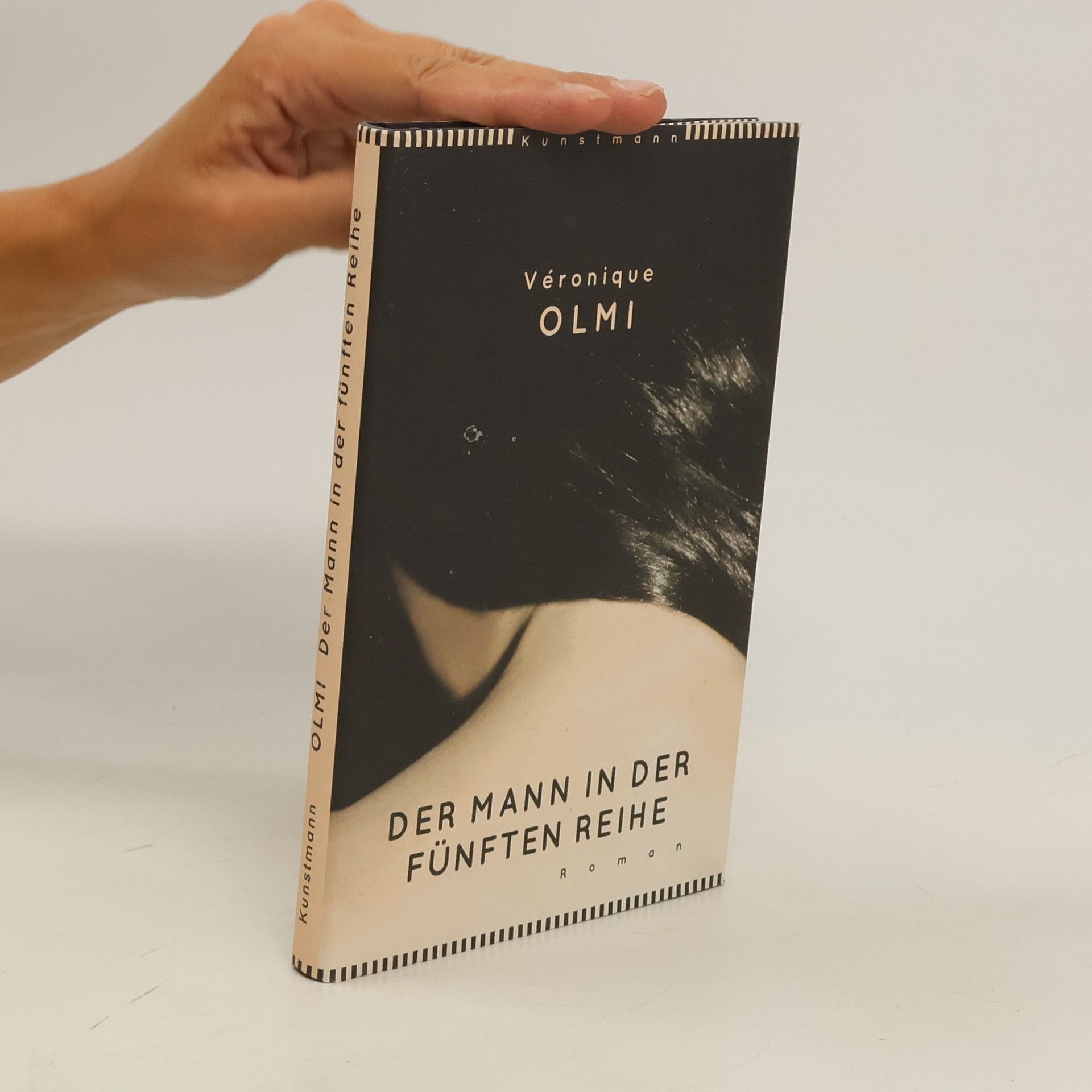Véronique Olmi Der Mann in der fünften Reihe
