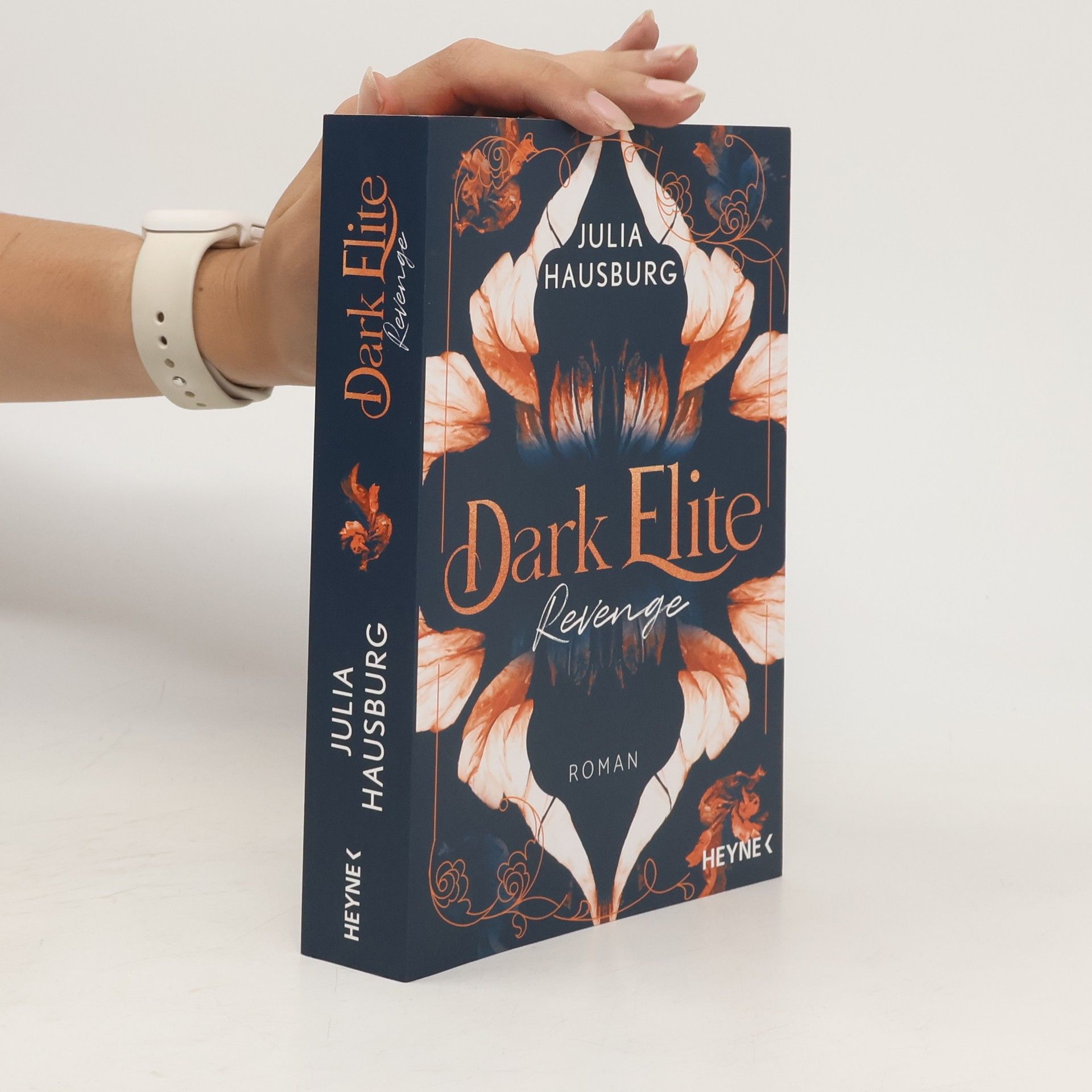 Julia Hausburg Dark Elite – Revenge