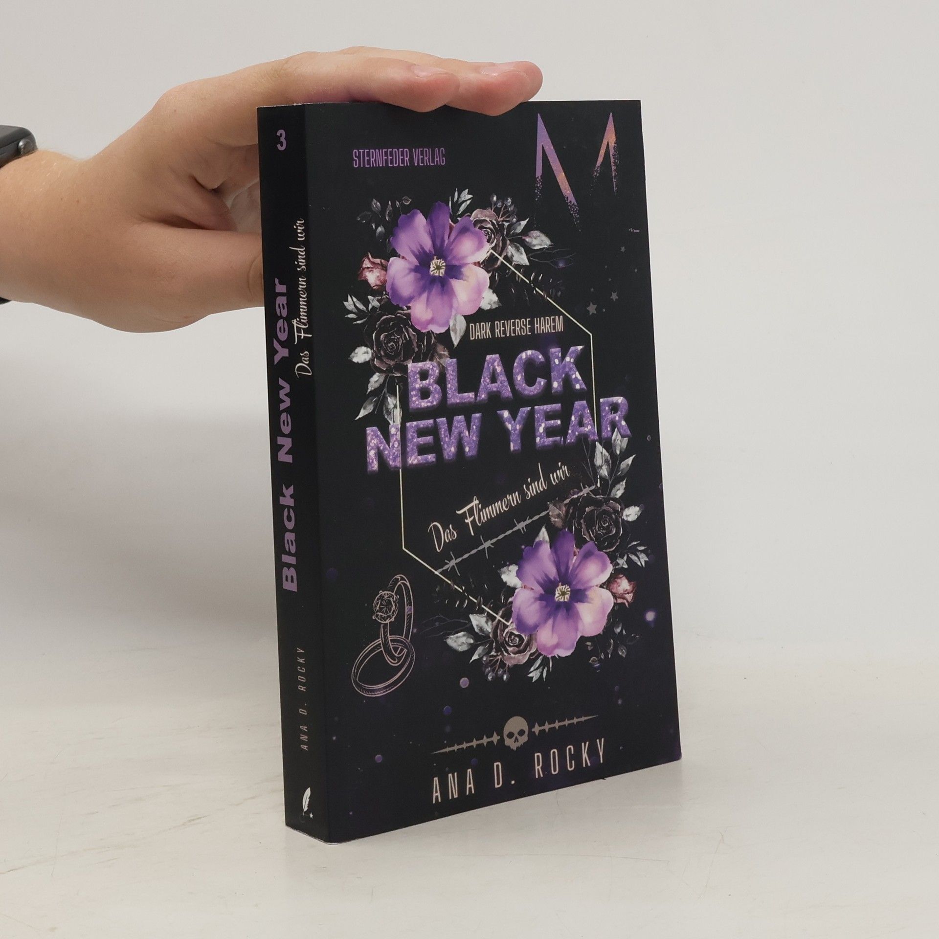 Rocky Ana D. Black New Year. Das Flimmern sind wir