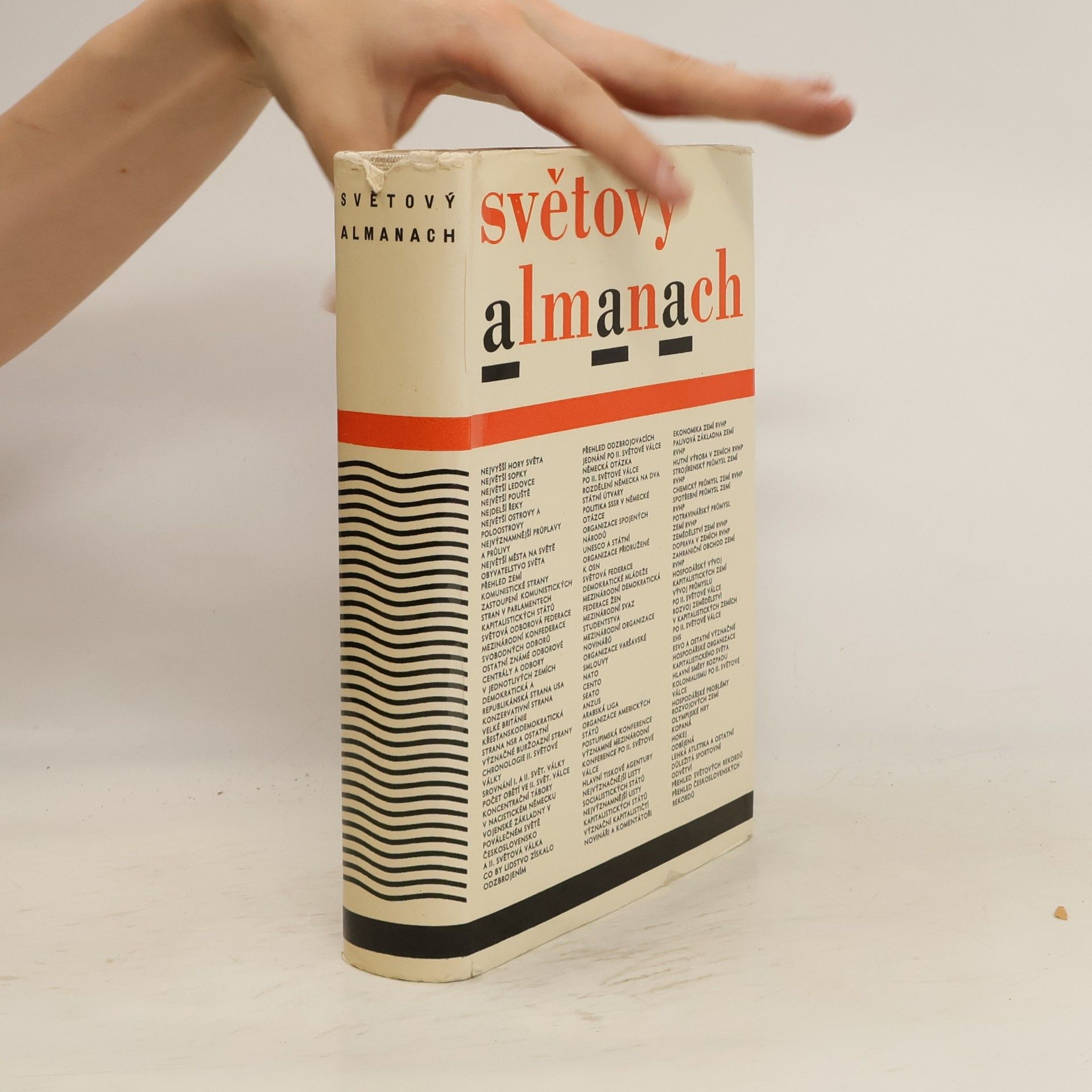 kolektiv Světový almanach