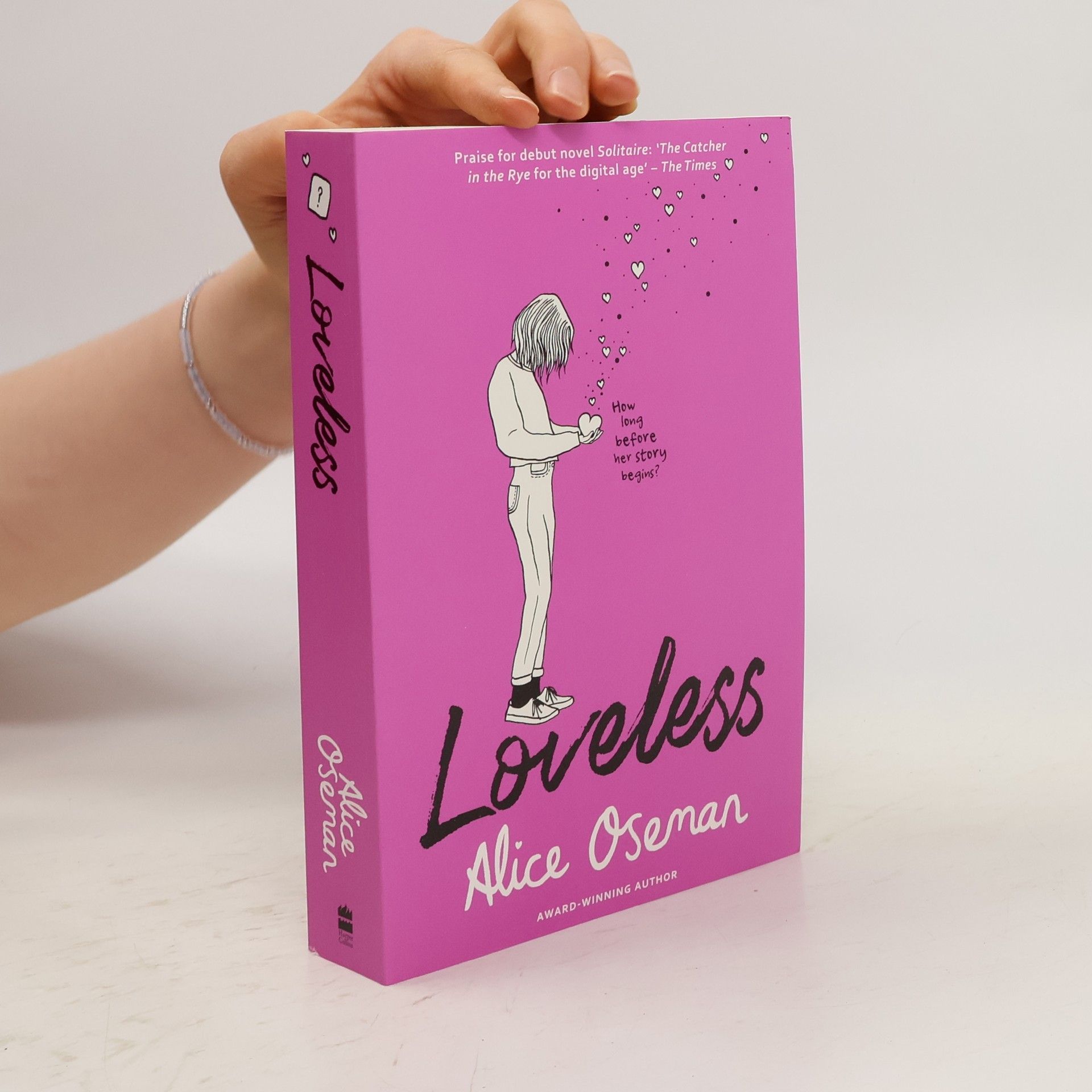 Alice Oseman Loveless
