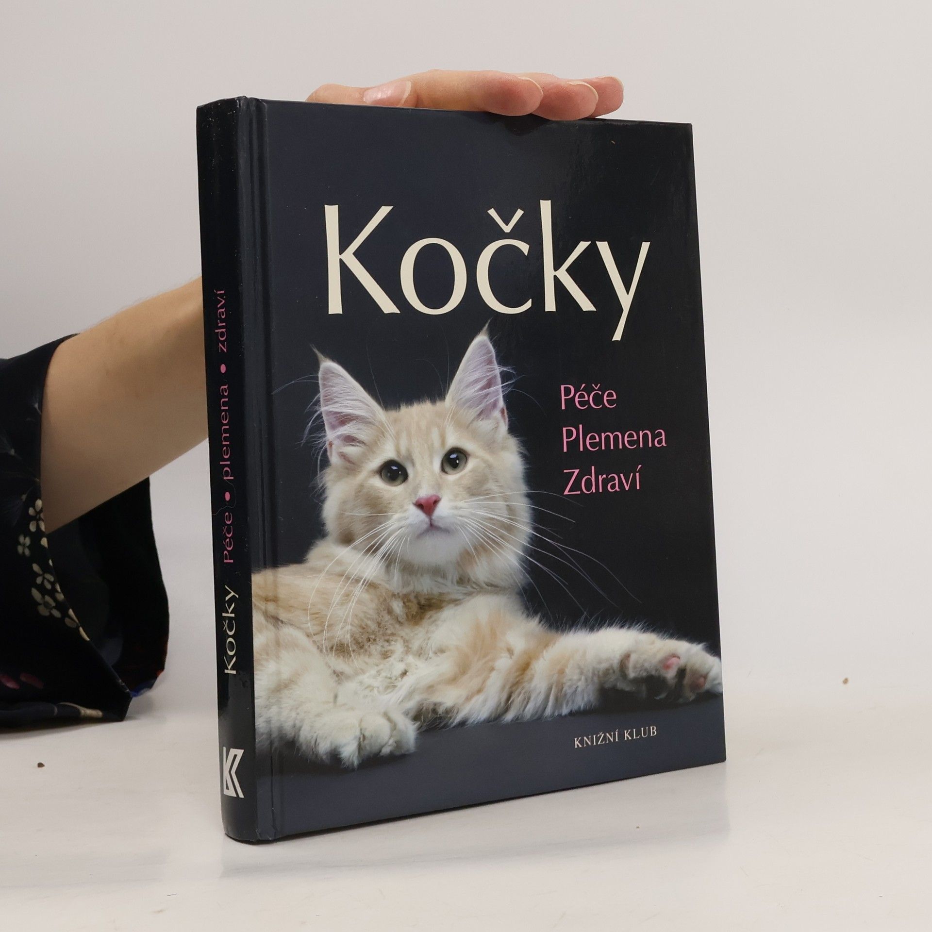 Antje Breuer Kočky. Péče, plemena, zdraví