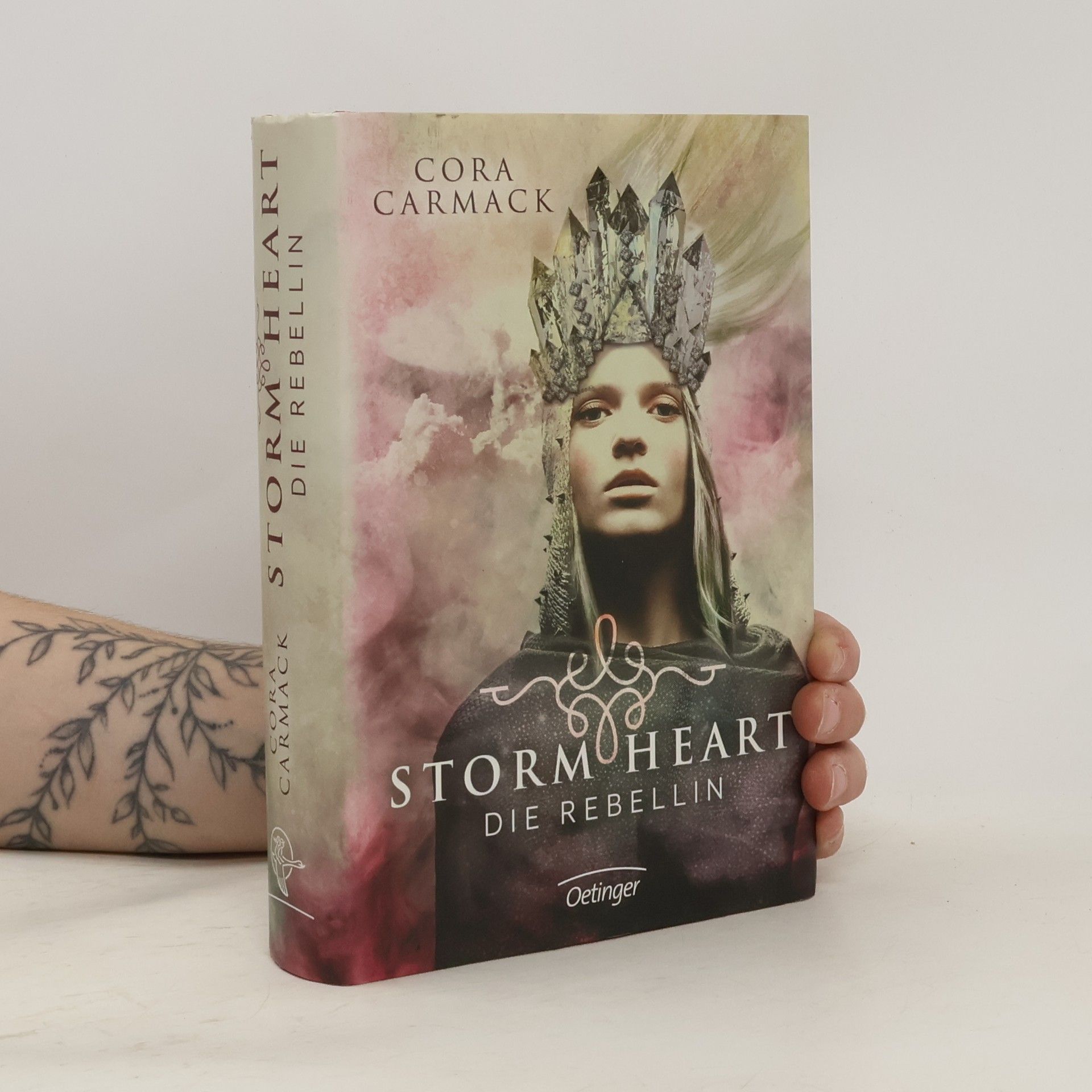 Cora Carmack Stormheart - die Rebellin