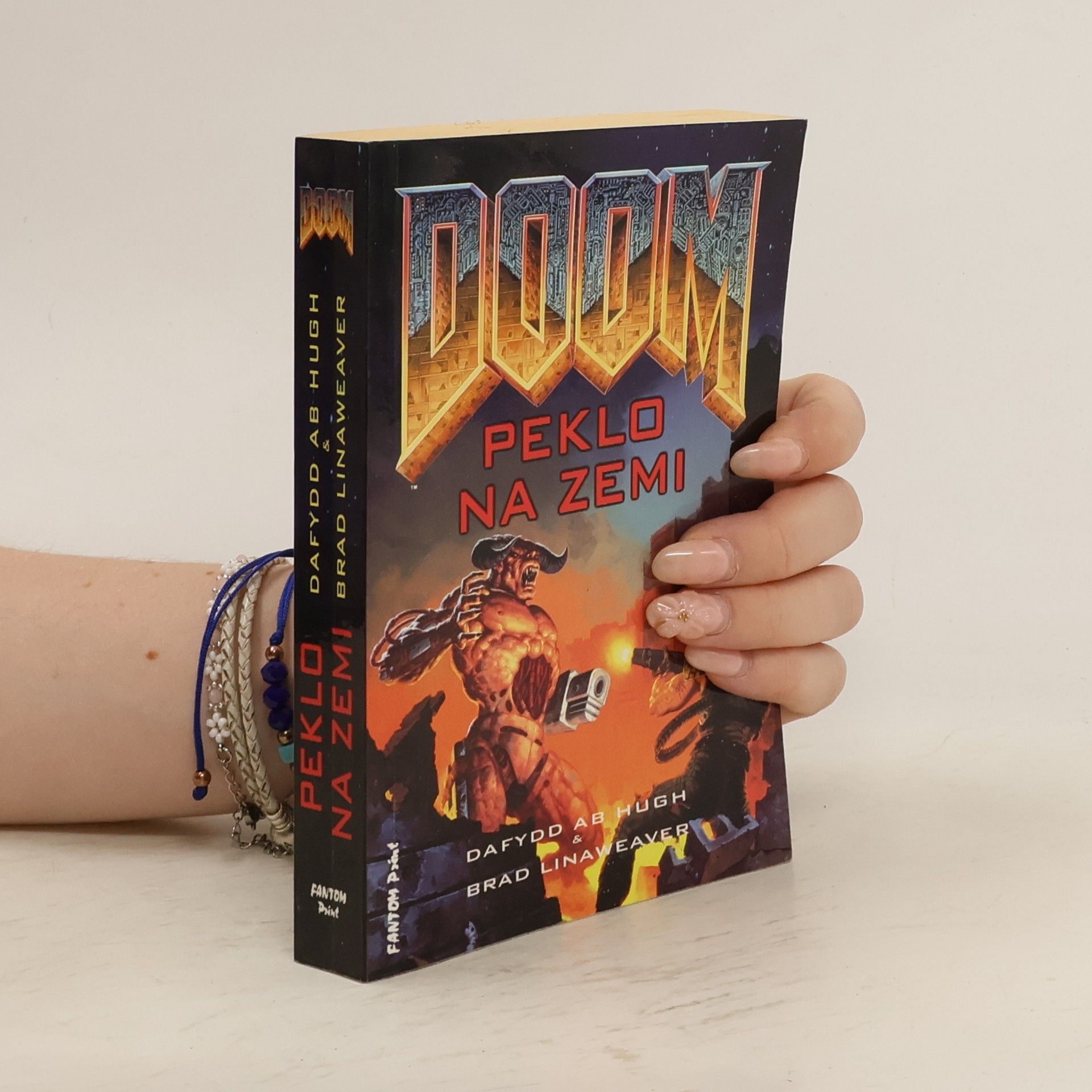 Dafydd ab Hugh DOOM. Peklo na Zemi