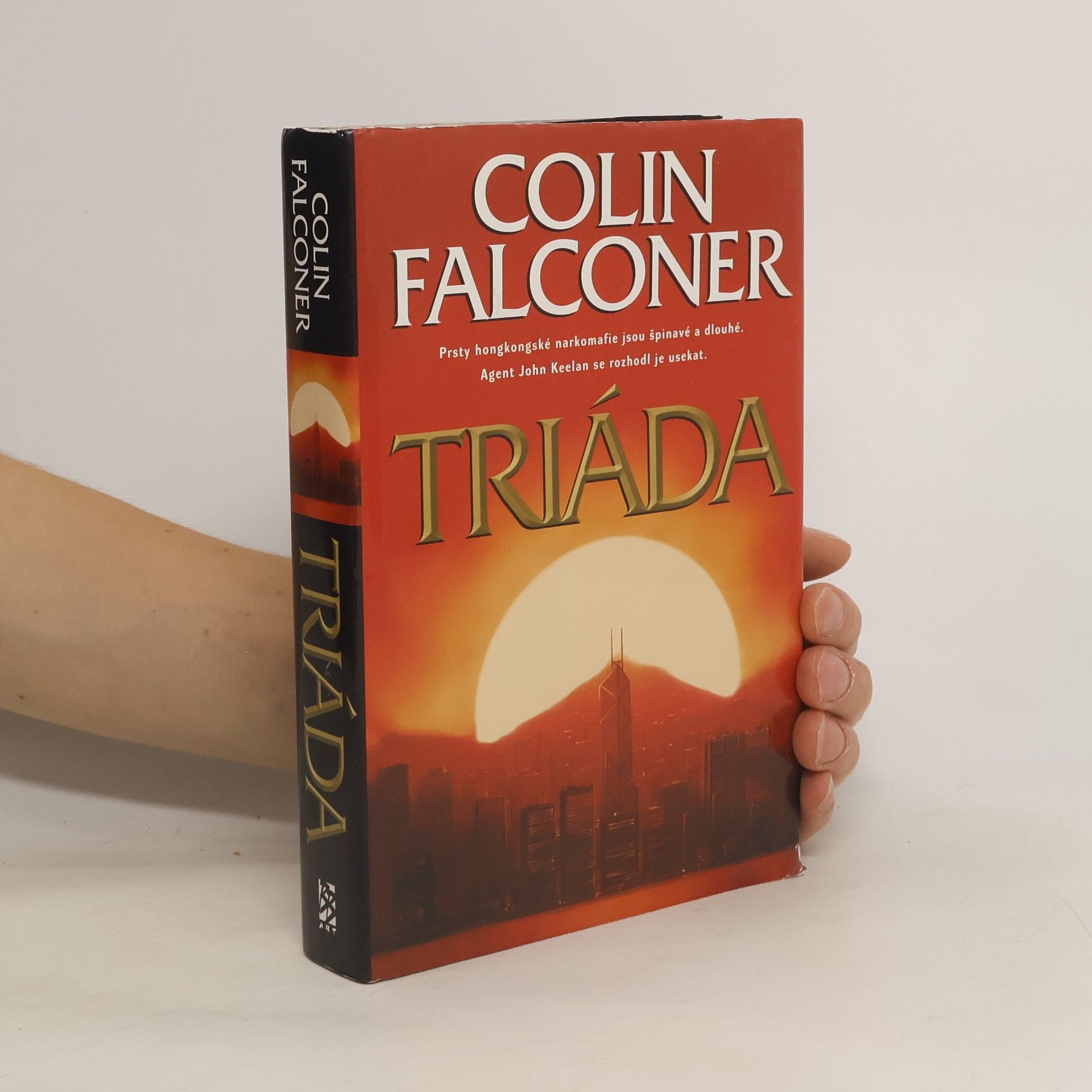 Colin Falconer Triáda