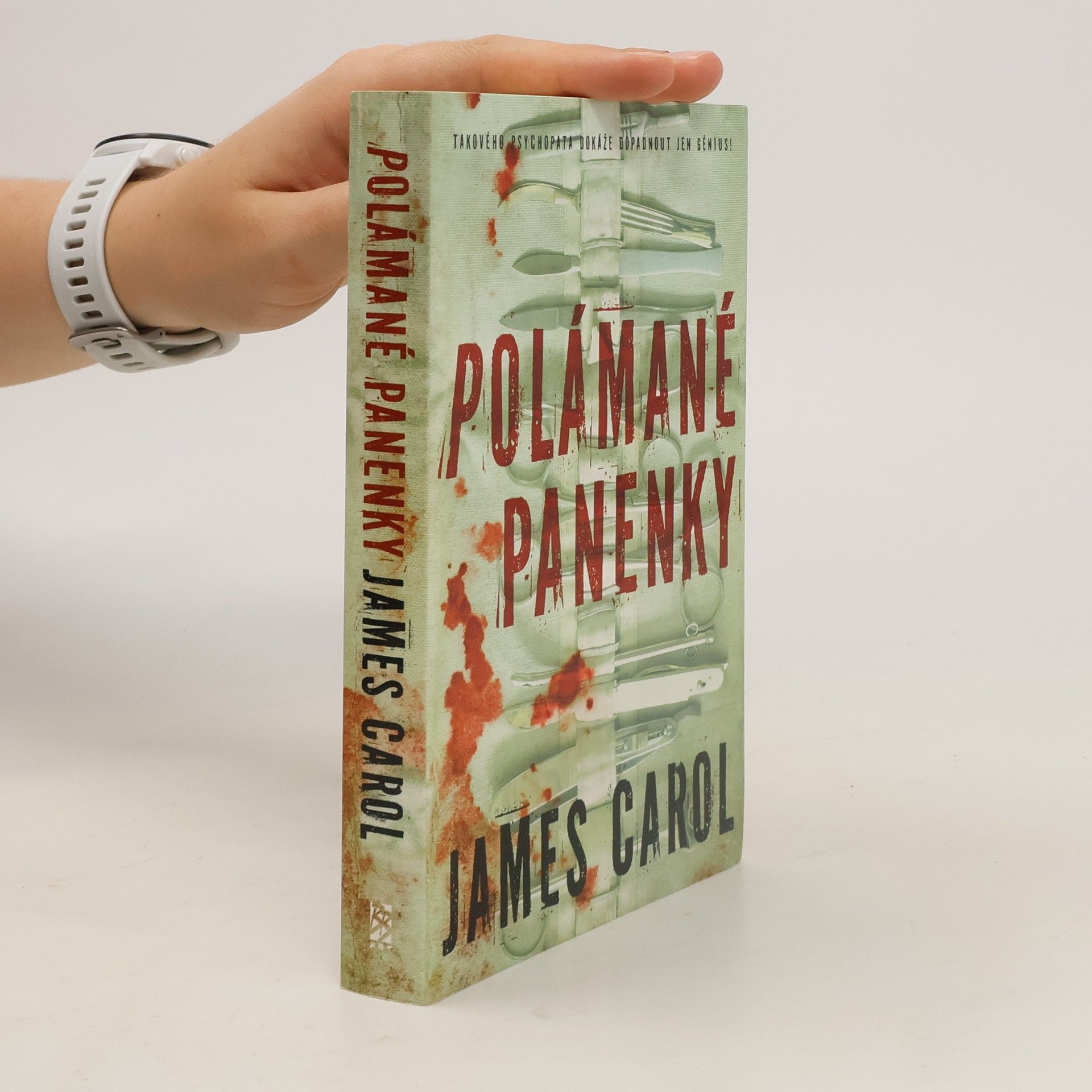 James Carol Polámané panenky