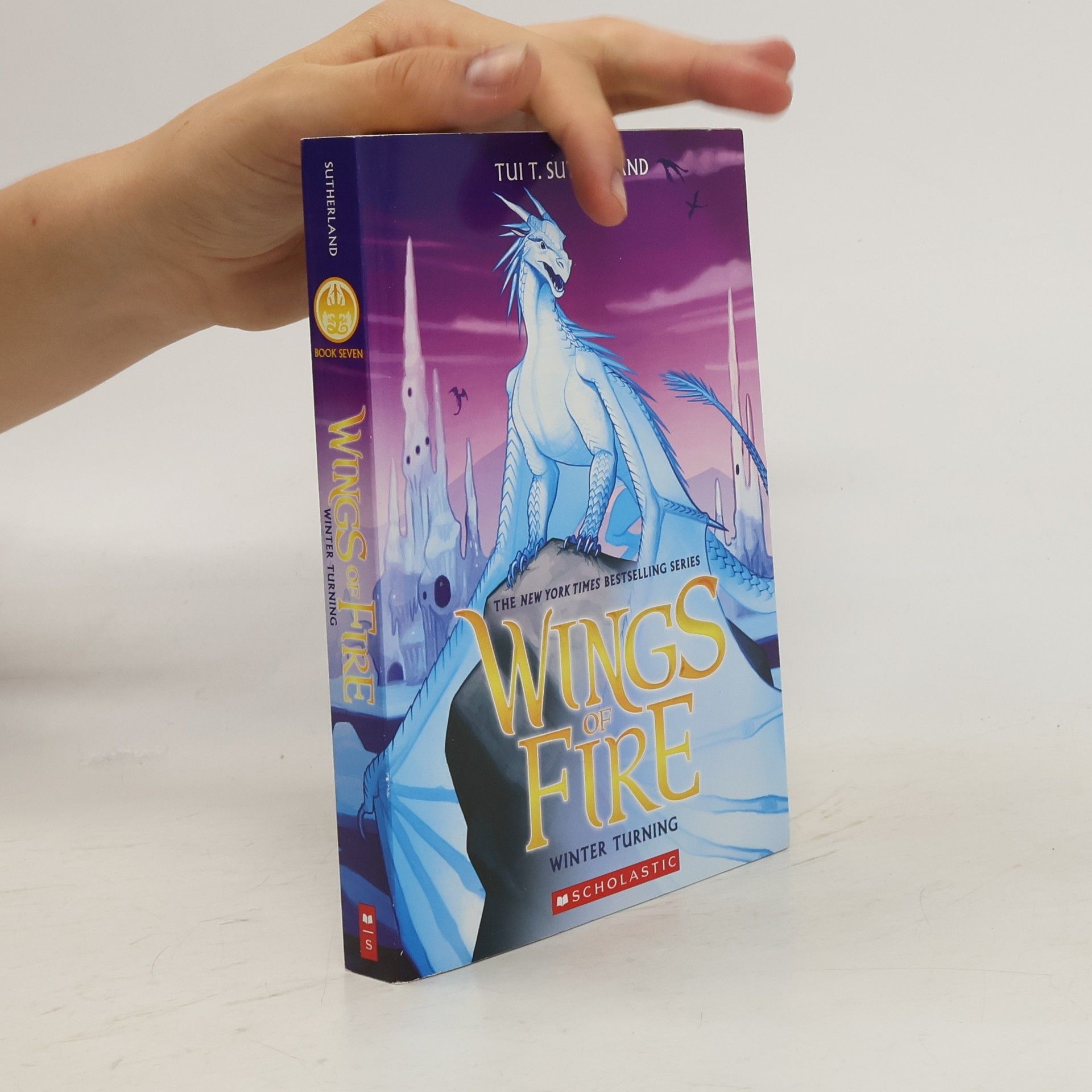 Tui T. Sutherland Wings of Fire. Winter Turning