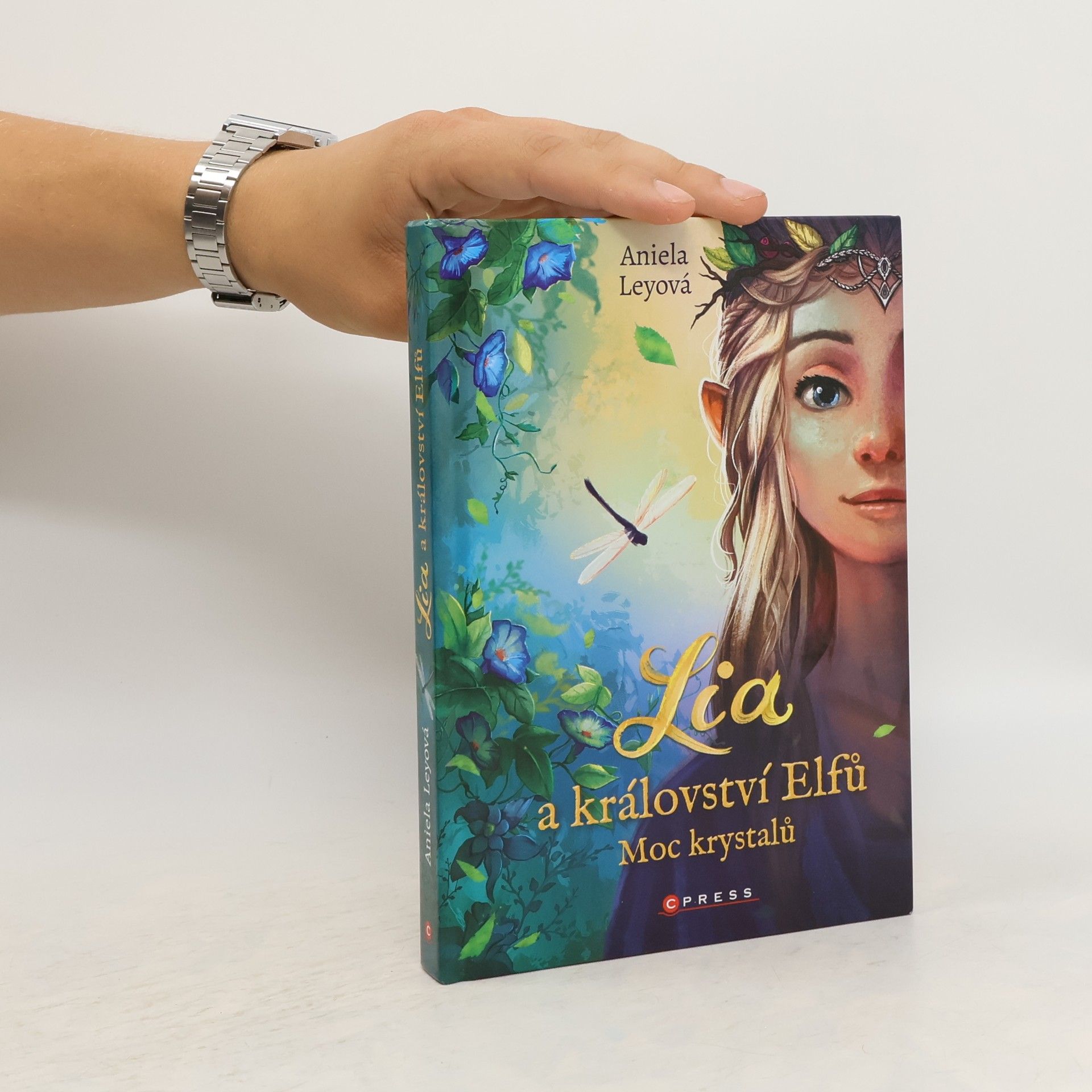Aniela Ley Lia a království elfů: Moc krystalů