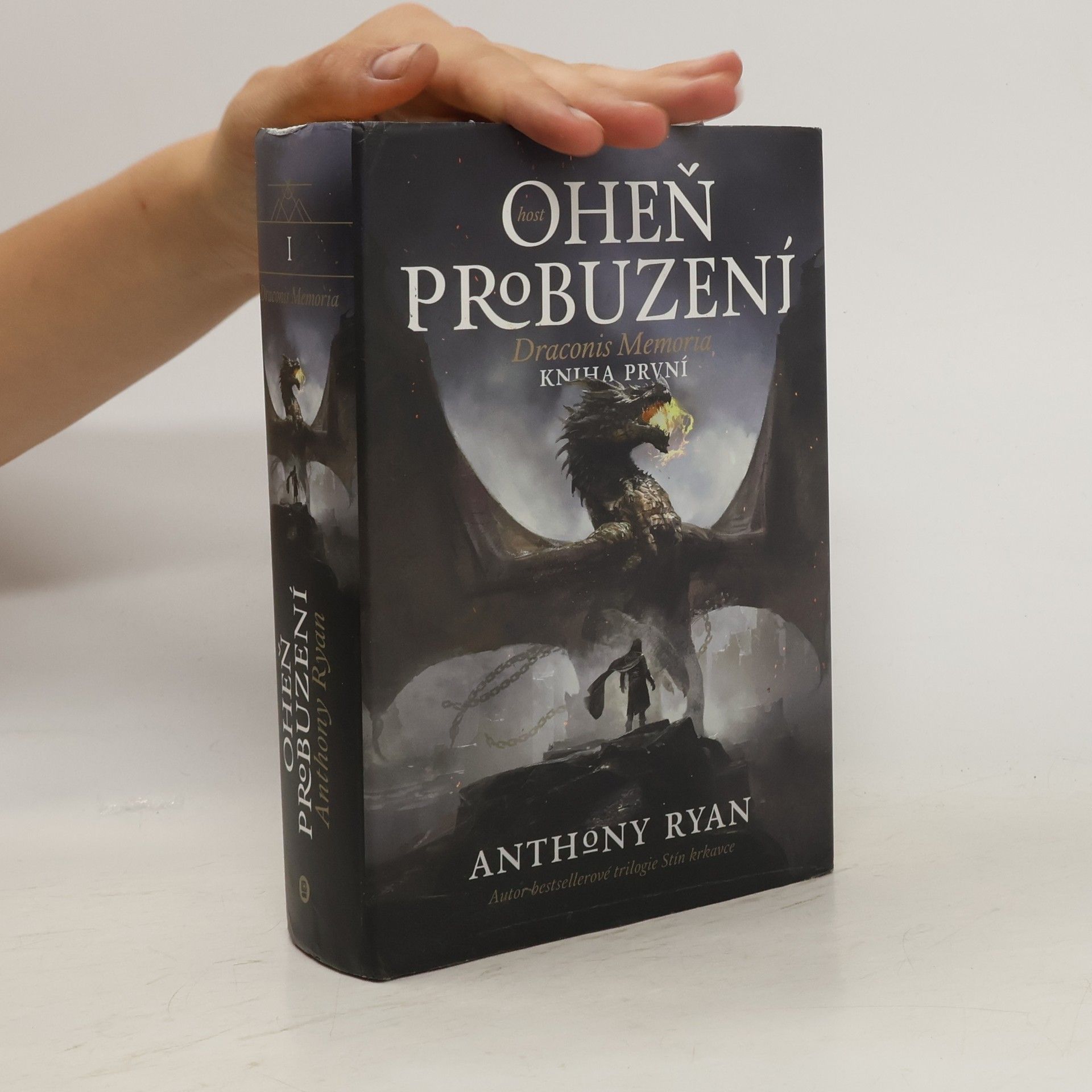 Anthony Ryan Oheň probuzení