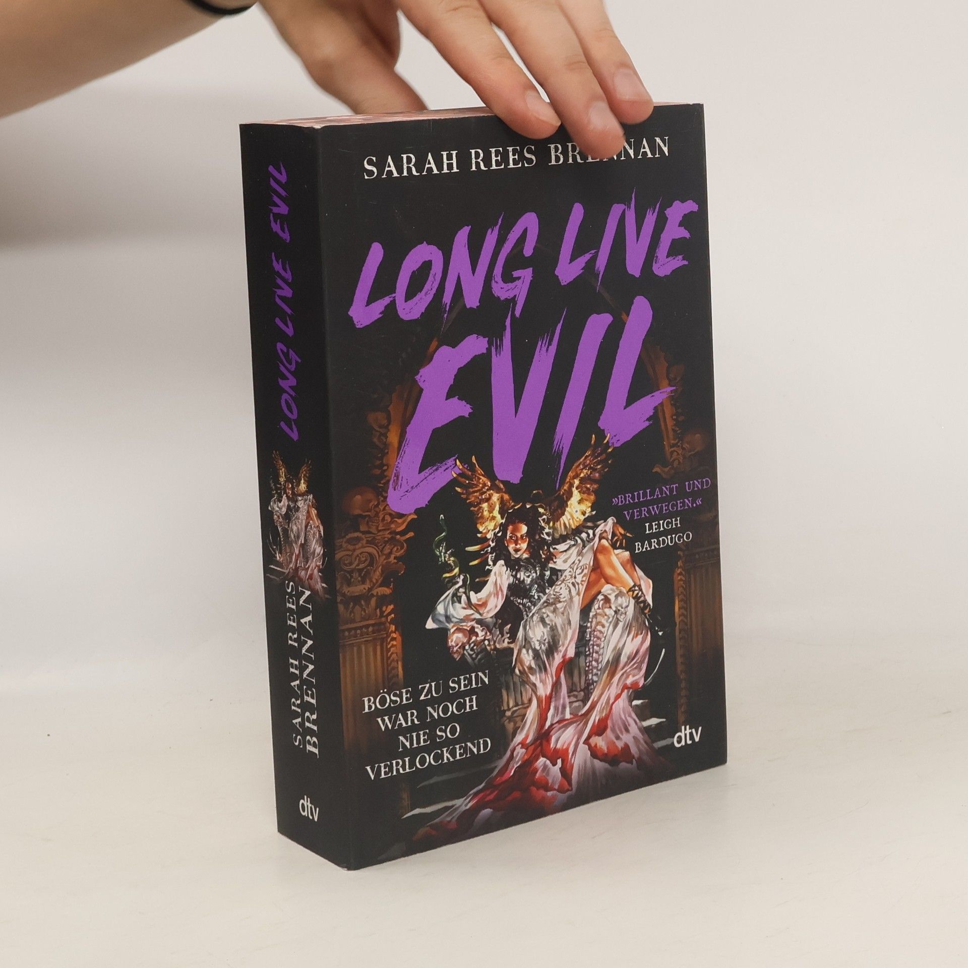 Sarah Rees Brennan Long Live Evil