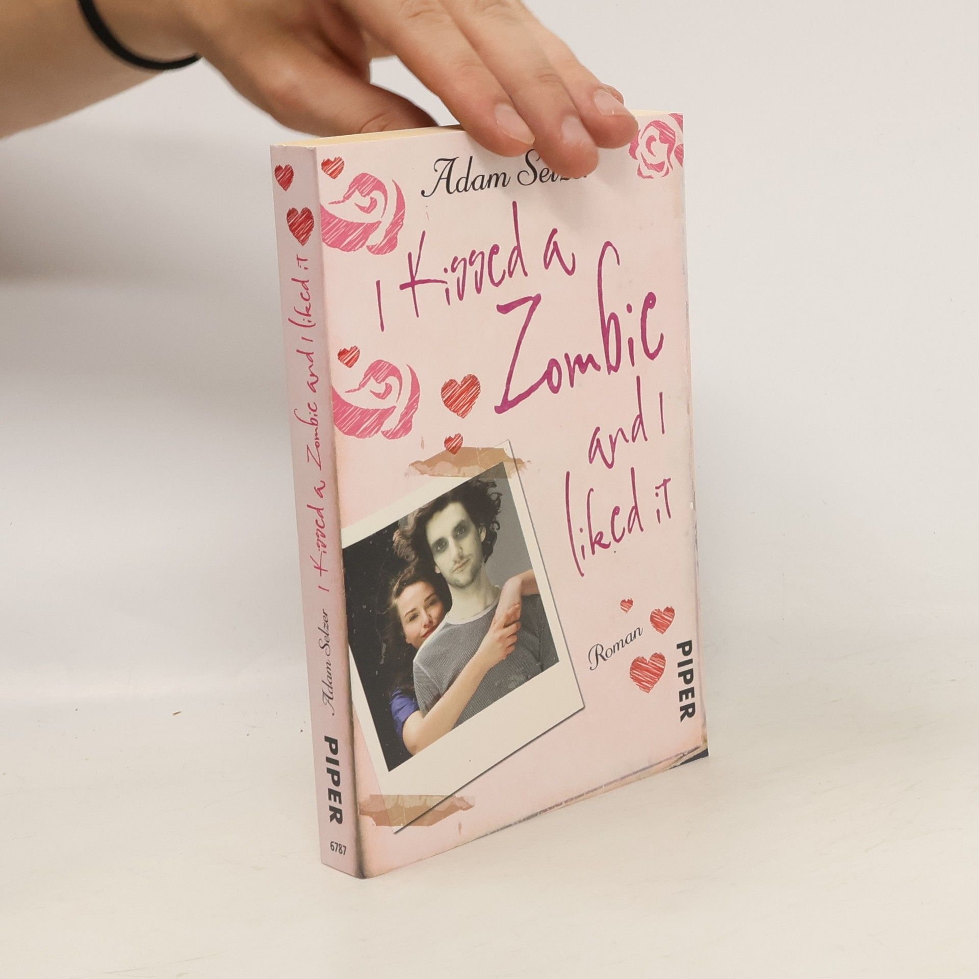 Adam Selzer I Kissed a Zombie and I Liked it