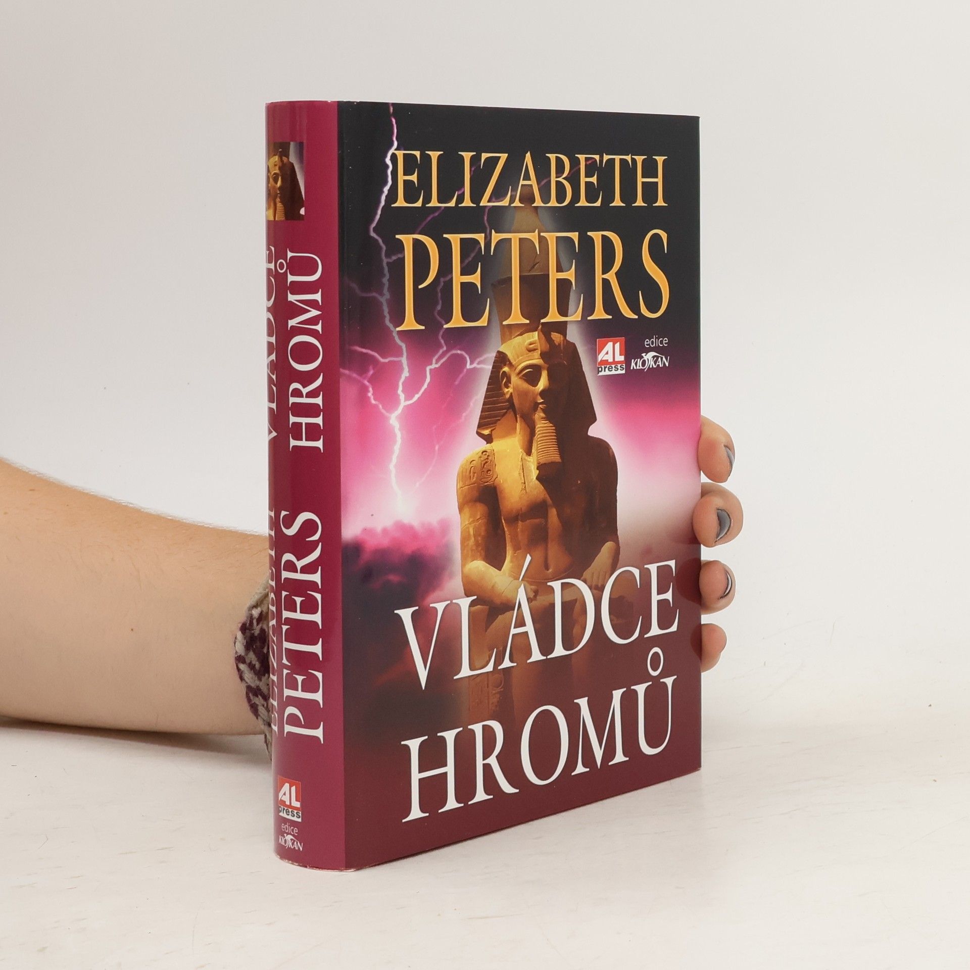 Elizabeth Peters Vládce hromů