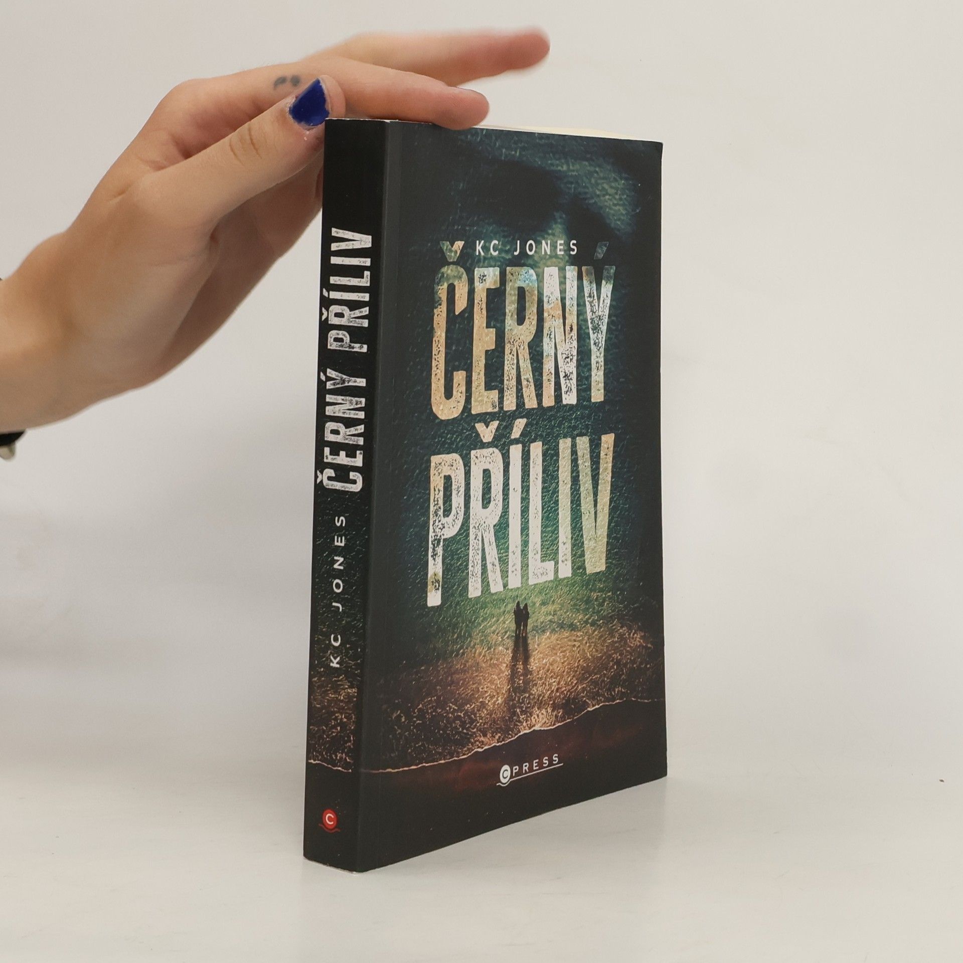 K. C. Kevin Charles Jones Černý příliv