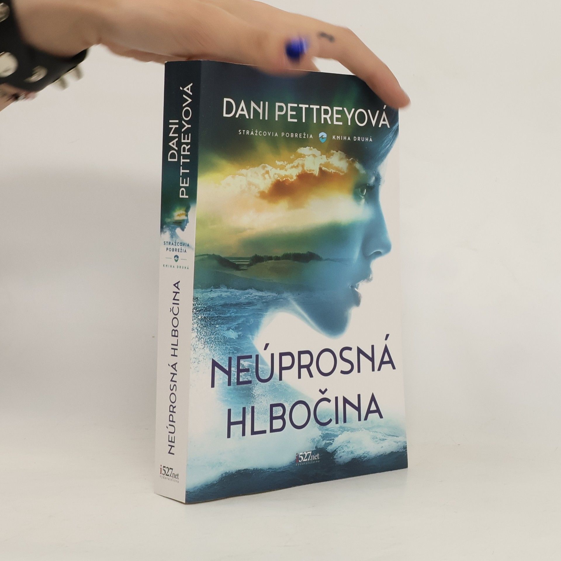 Dani Pettrey Neúprosná hlbočina