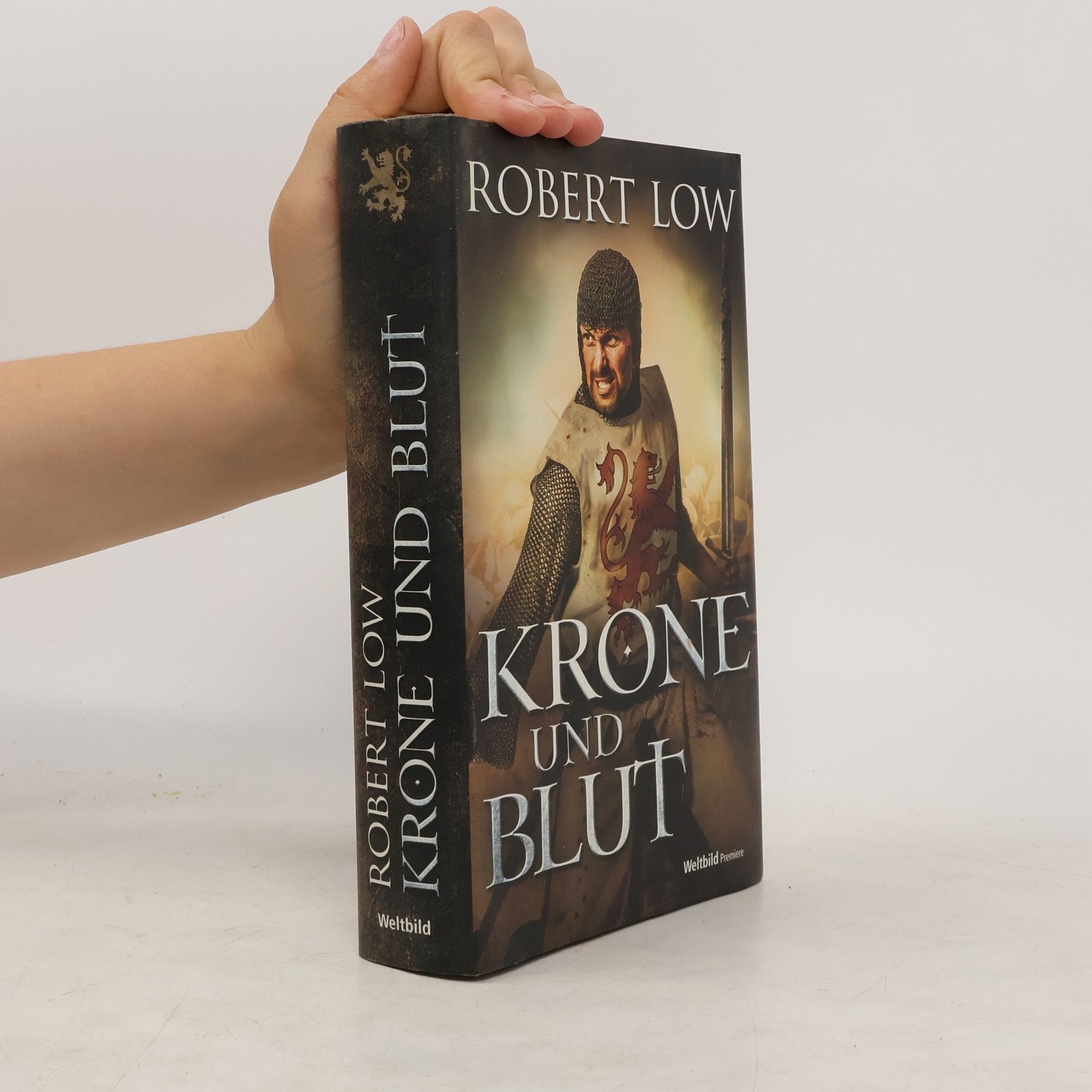 Robert Low Krone und Blut