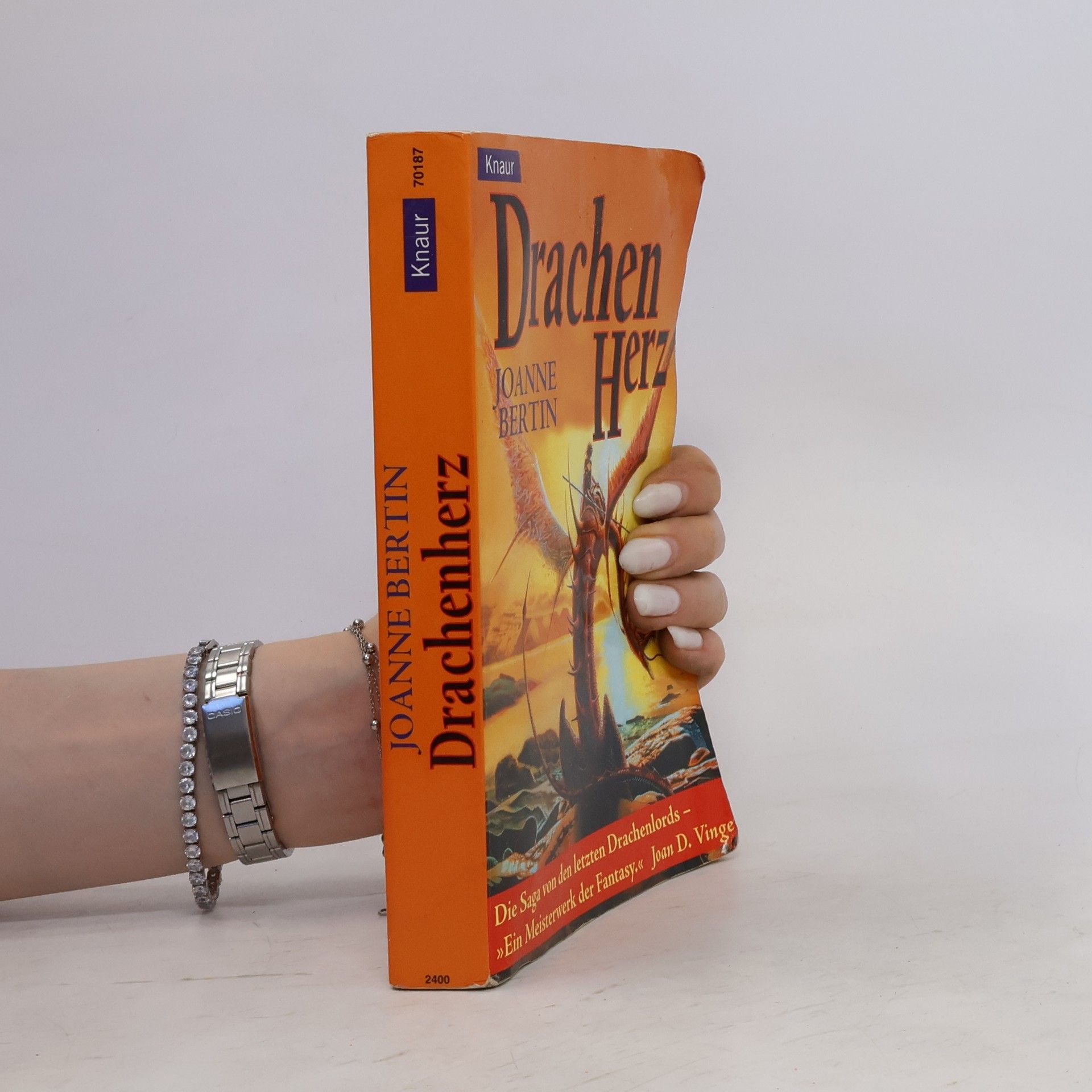 Joanne Bertin Drachenherz. Fantasy-Roman. Übertr. v. Regine Winter