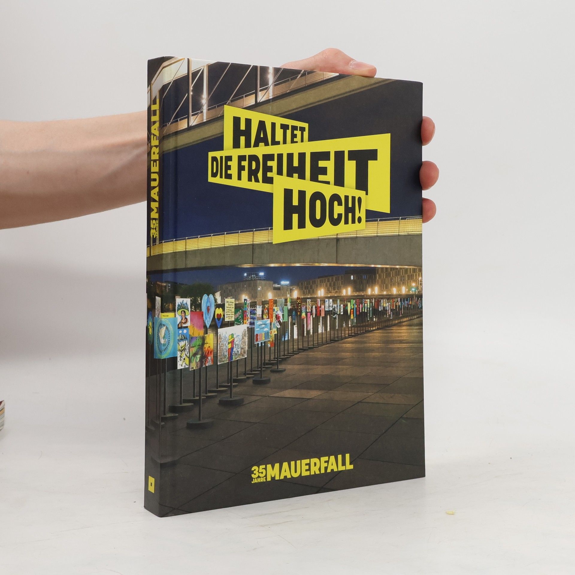 Autorenkollektiv Haltet die Freiheit Hoch