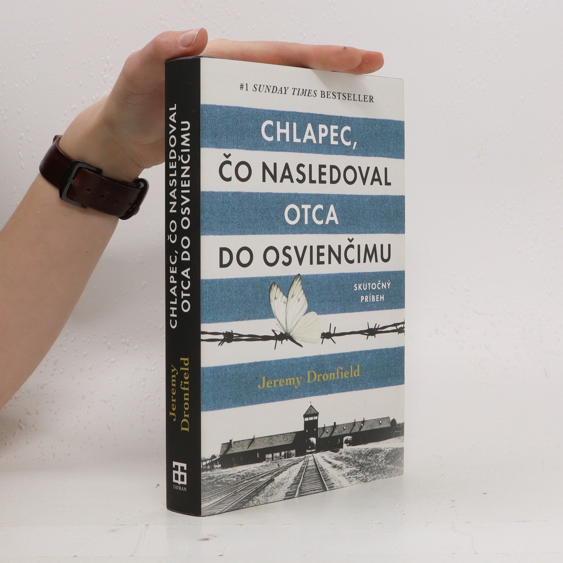 Jeremy Dronfield Chlapec, čo nasledoval otca do Osvienčimu
