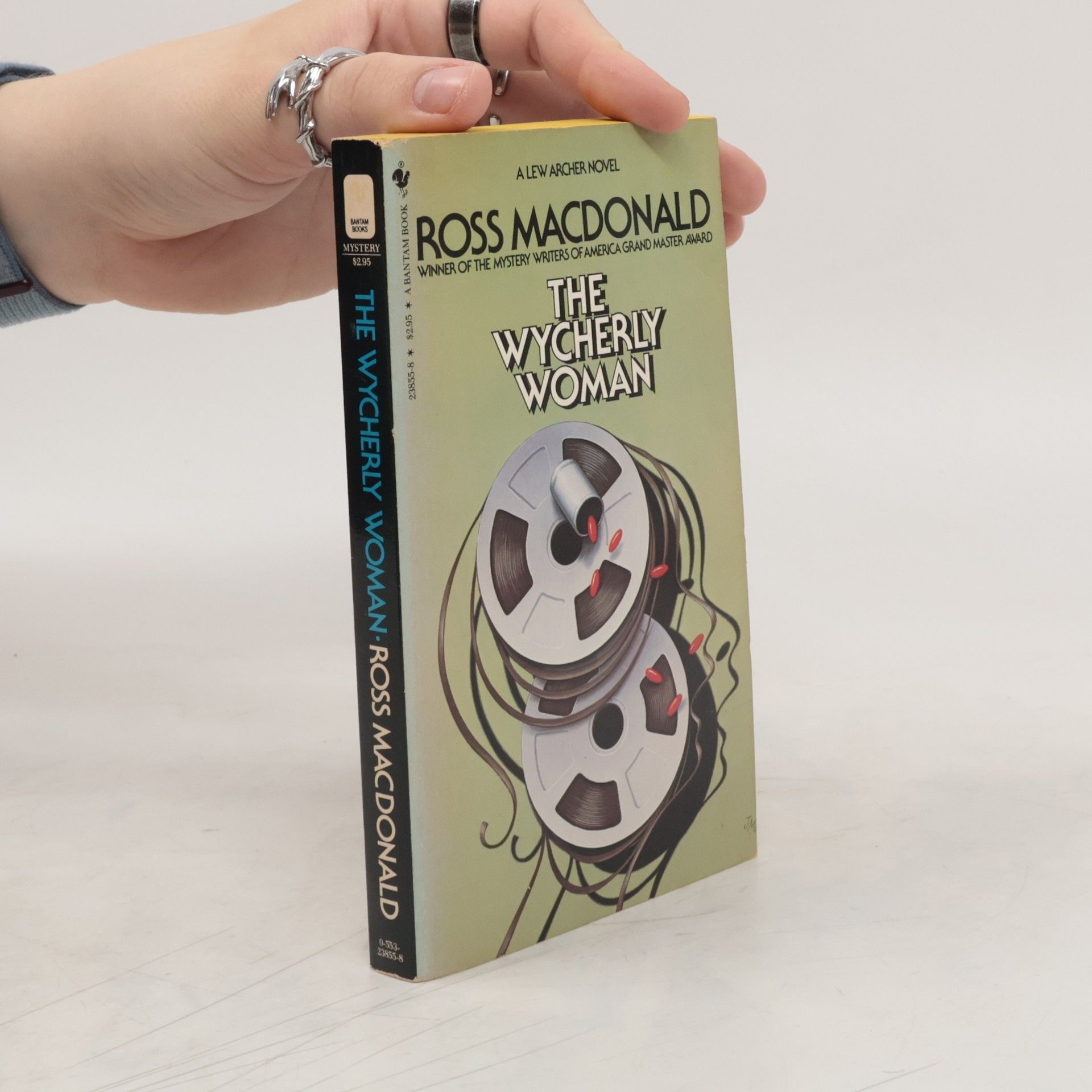 Ross Macdonald The Wycherly Woman
