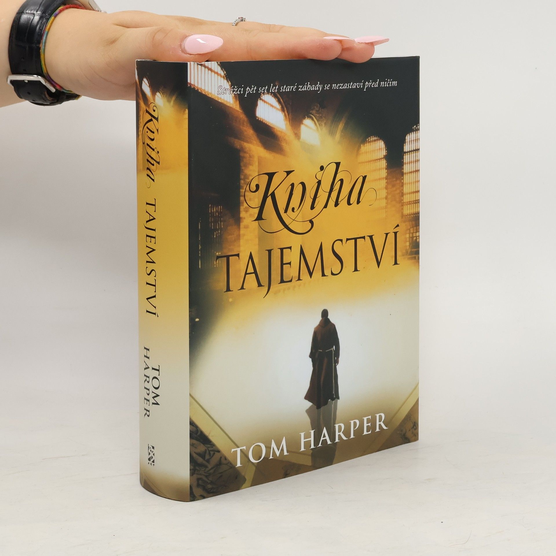 Tom Harper Kniha tajemství