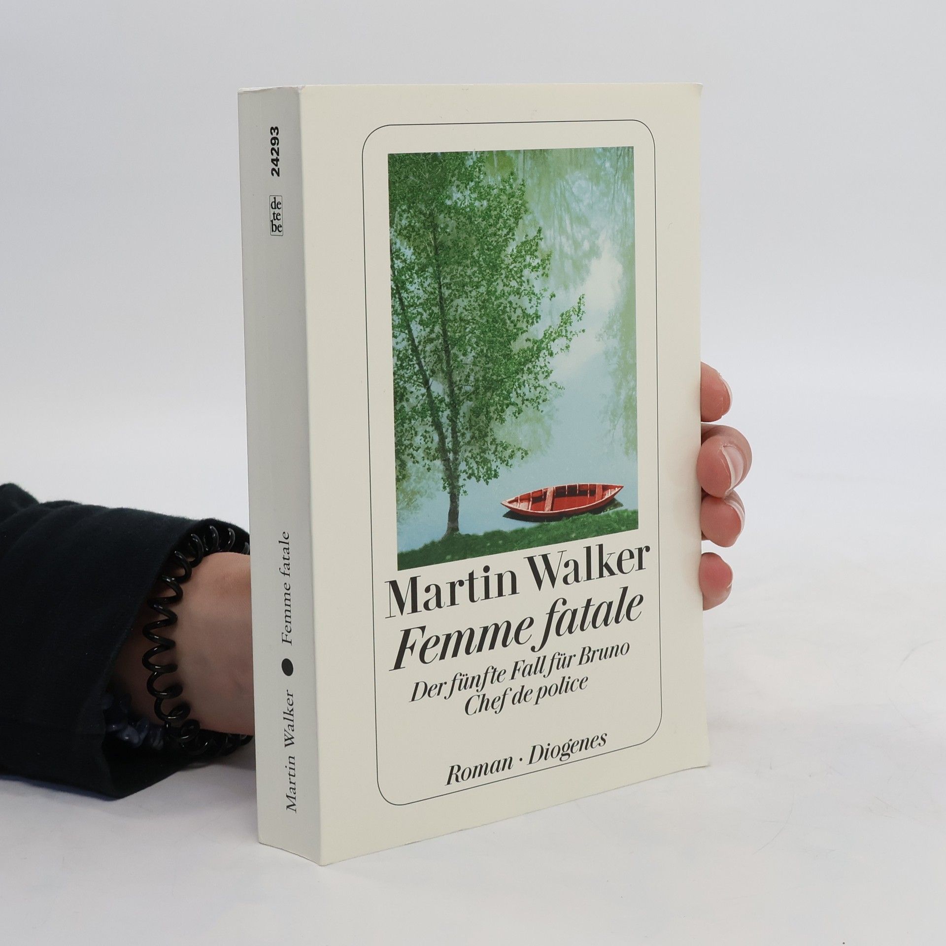 Martin Walker Femme fatale