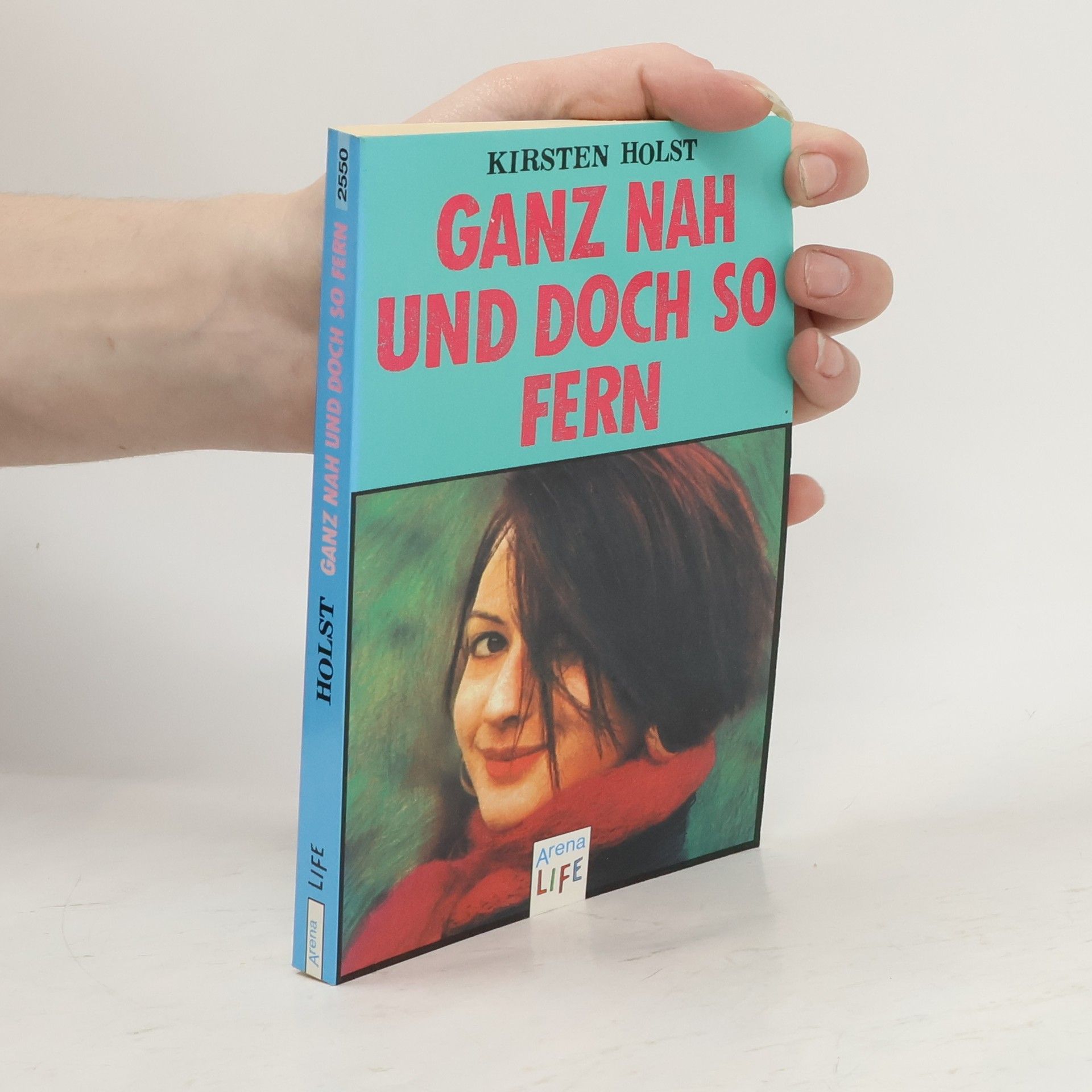 Kirsten Holst Ganz nah und doch so fern