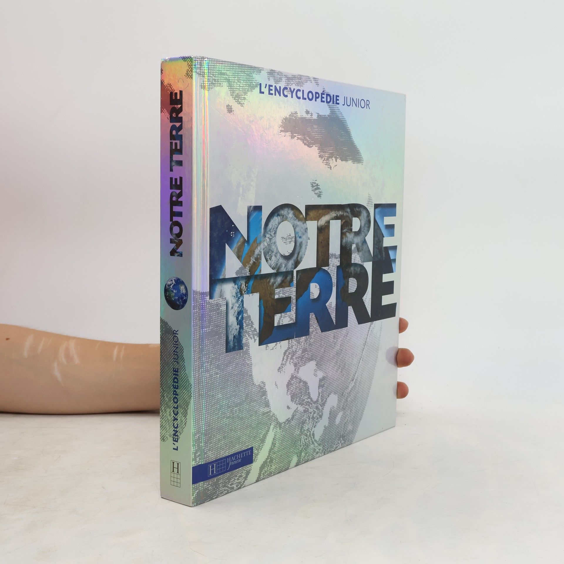 Caroline Fortin L'Encyclopédie junior Notre Terre