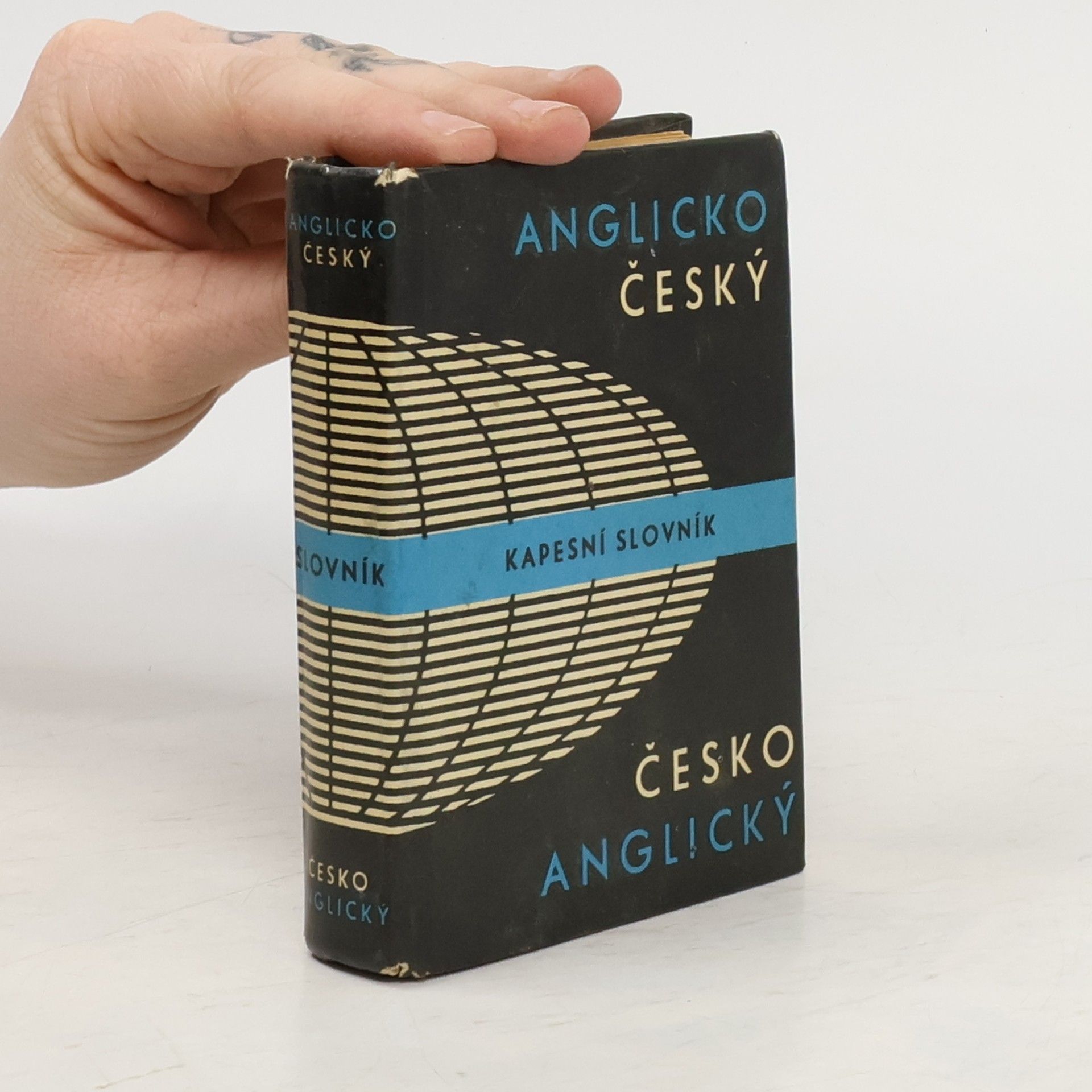 AA.VV. Anglicko-český kapesní slovník