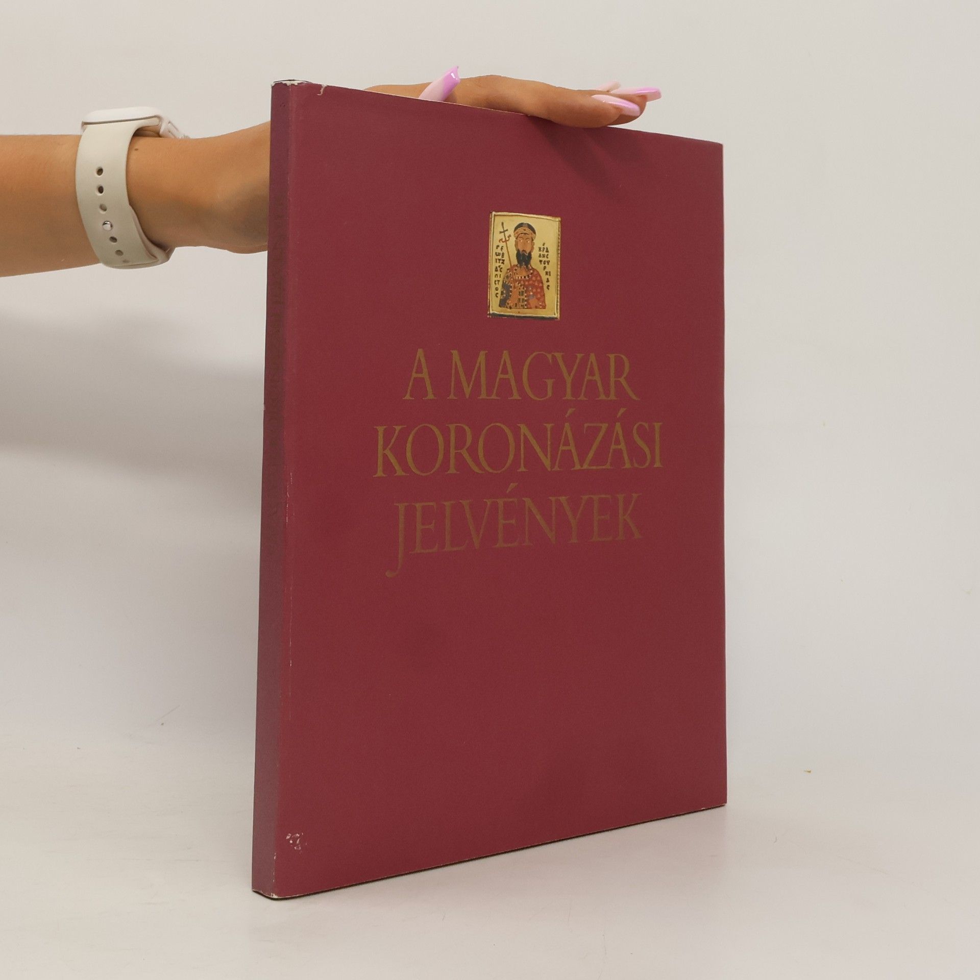 Éva Kovács A Magyar koronázási jelvények