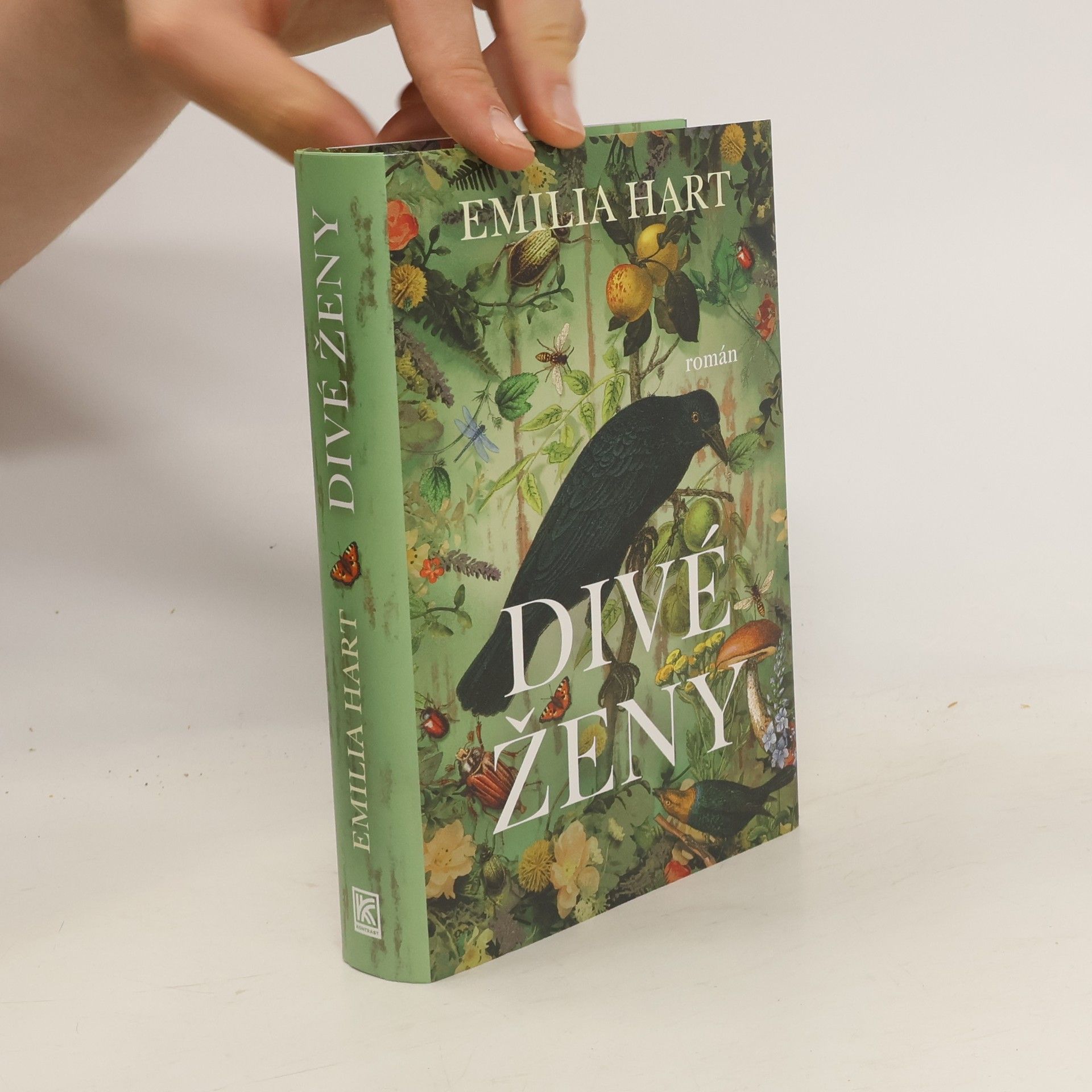 Emilia Hart Divé ženy
