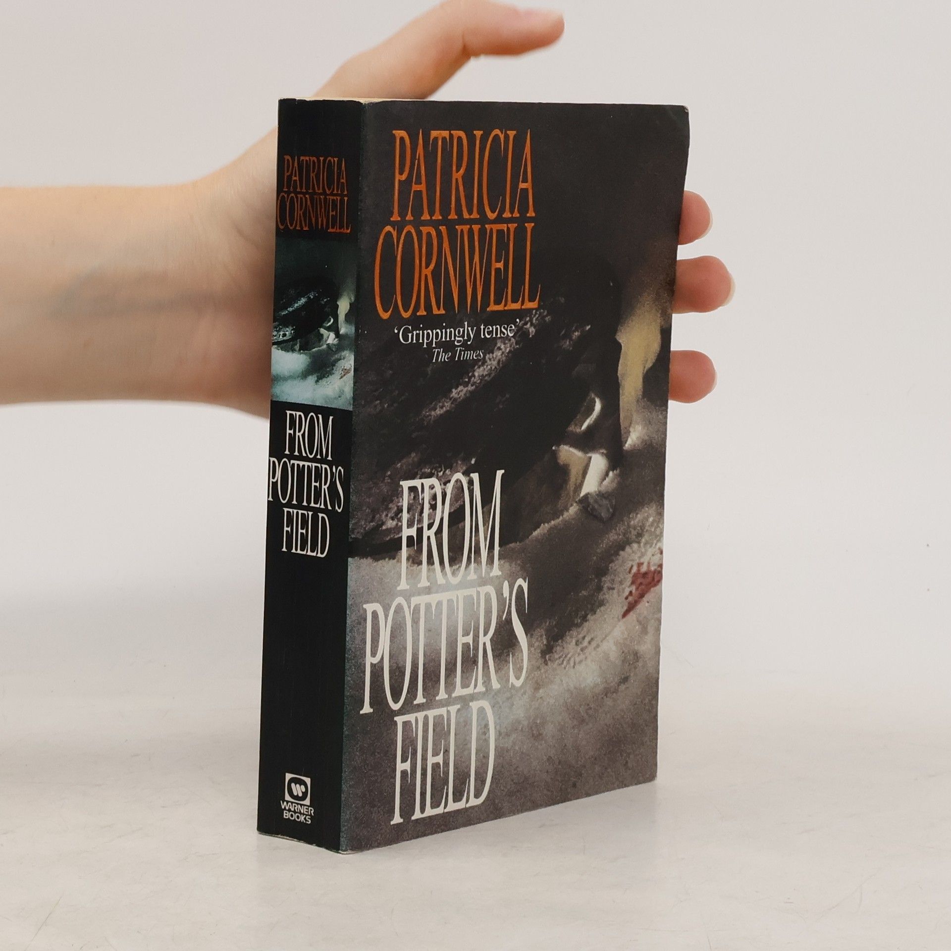 Patricia Daniels Cornwell From Potter's field