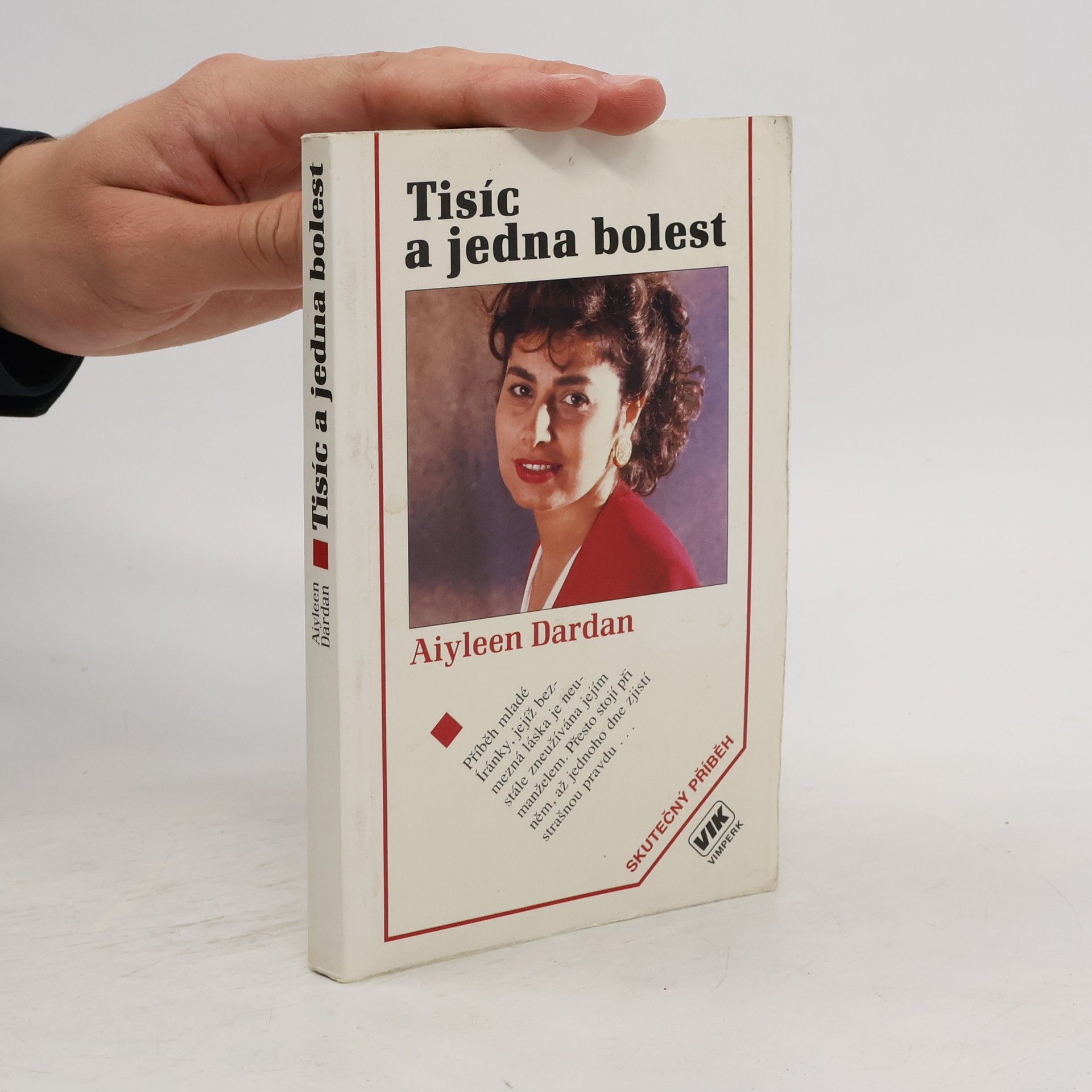 Aiyleen Dardan Tisíc a jedna bolest