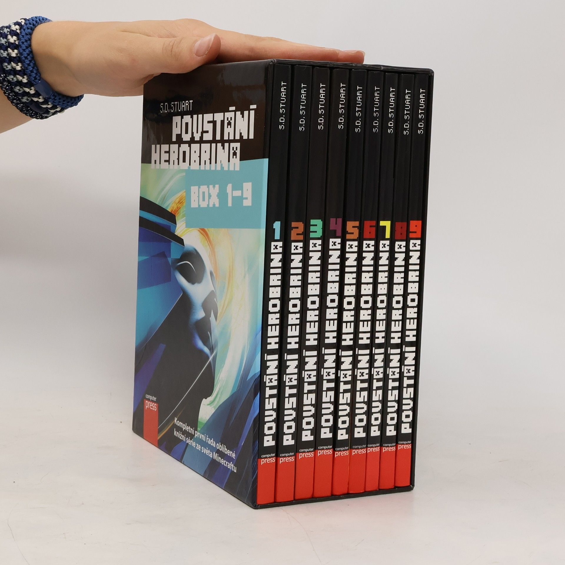Steve DeWinter Povstání Herobrina. Box 1-9