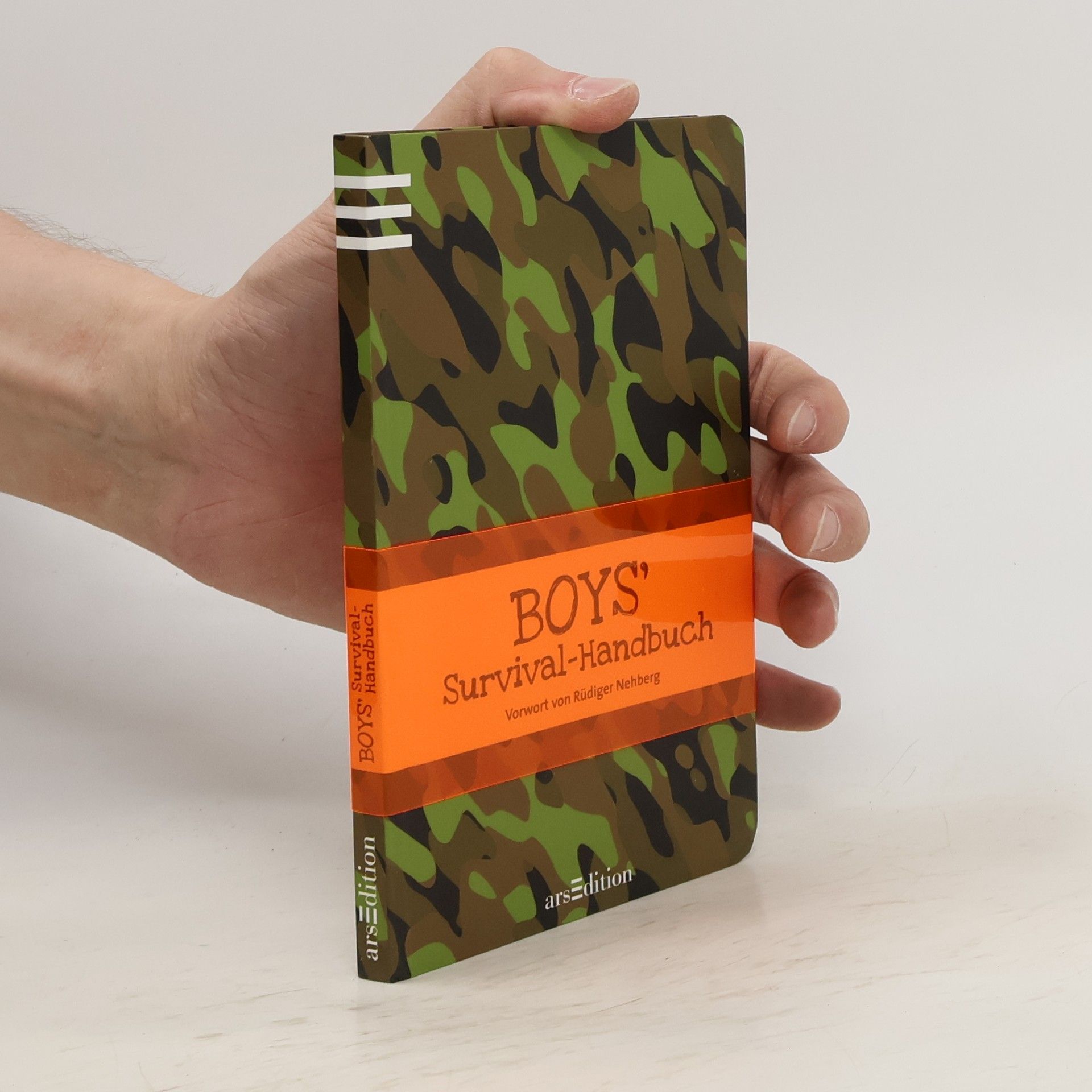 Claire Llewellyn Boys' Survival-Handbuch