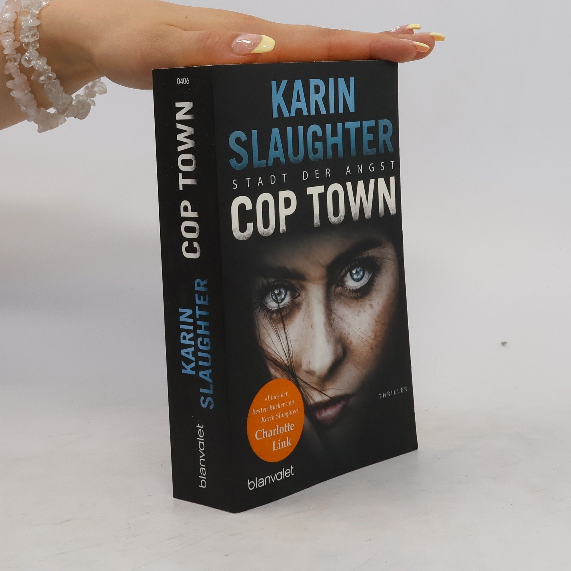 Karin Slaughter Cop Town