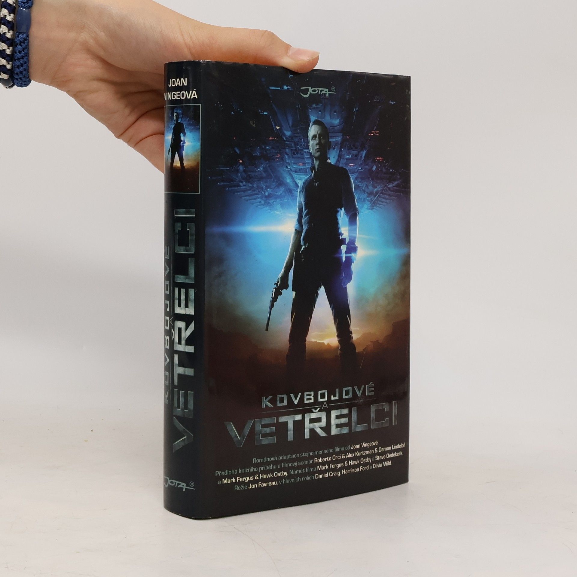 Joan D. Vinge Kovbojové a vetřelci