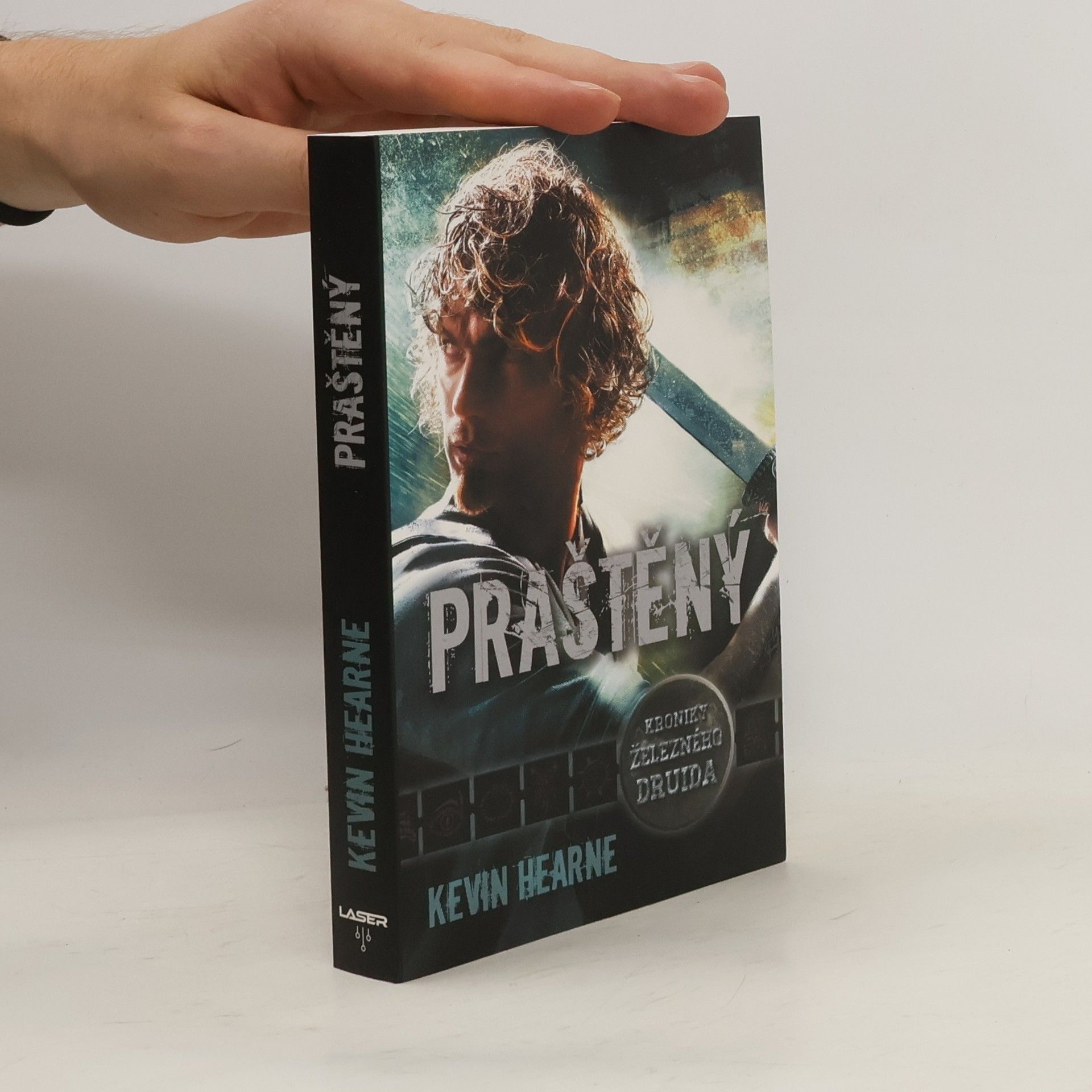 Kevin Hearne Praštěný