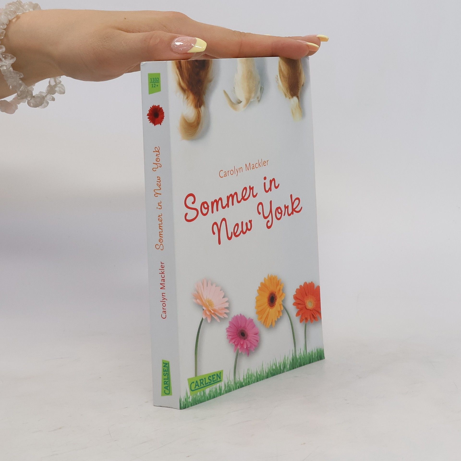 Carolyn Mackler Sommer in New York