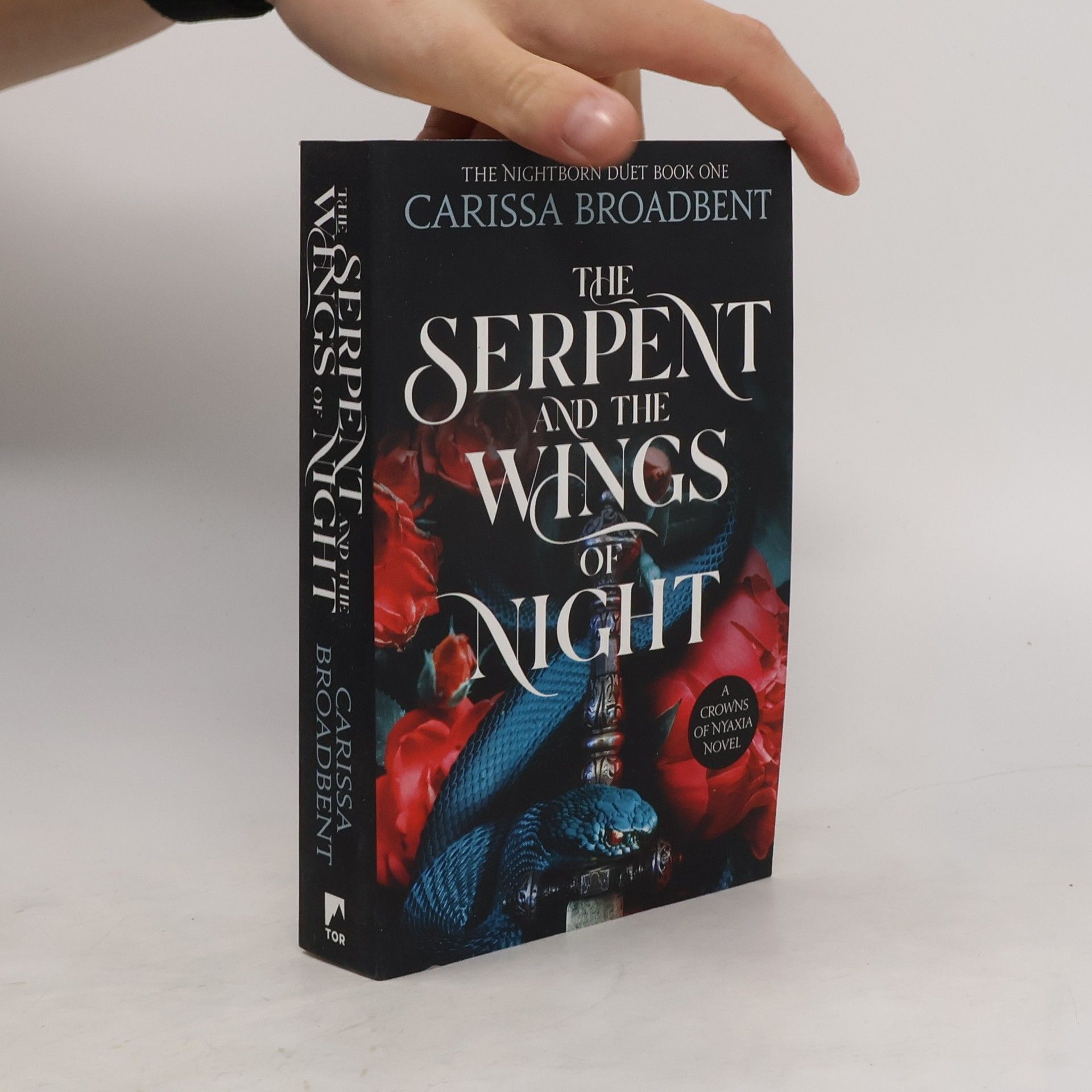 Carissa Broadbent The Serpent and the Wings of Night