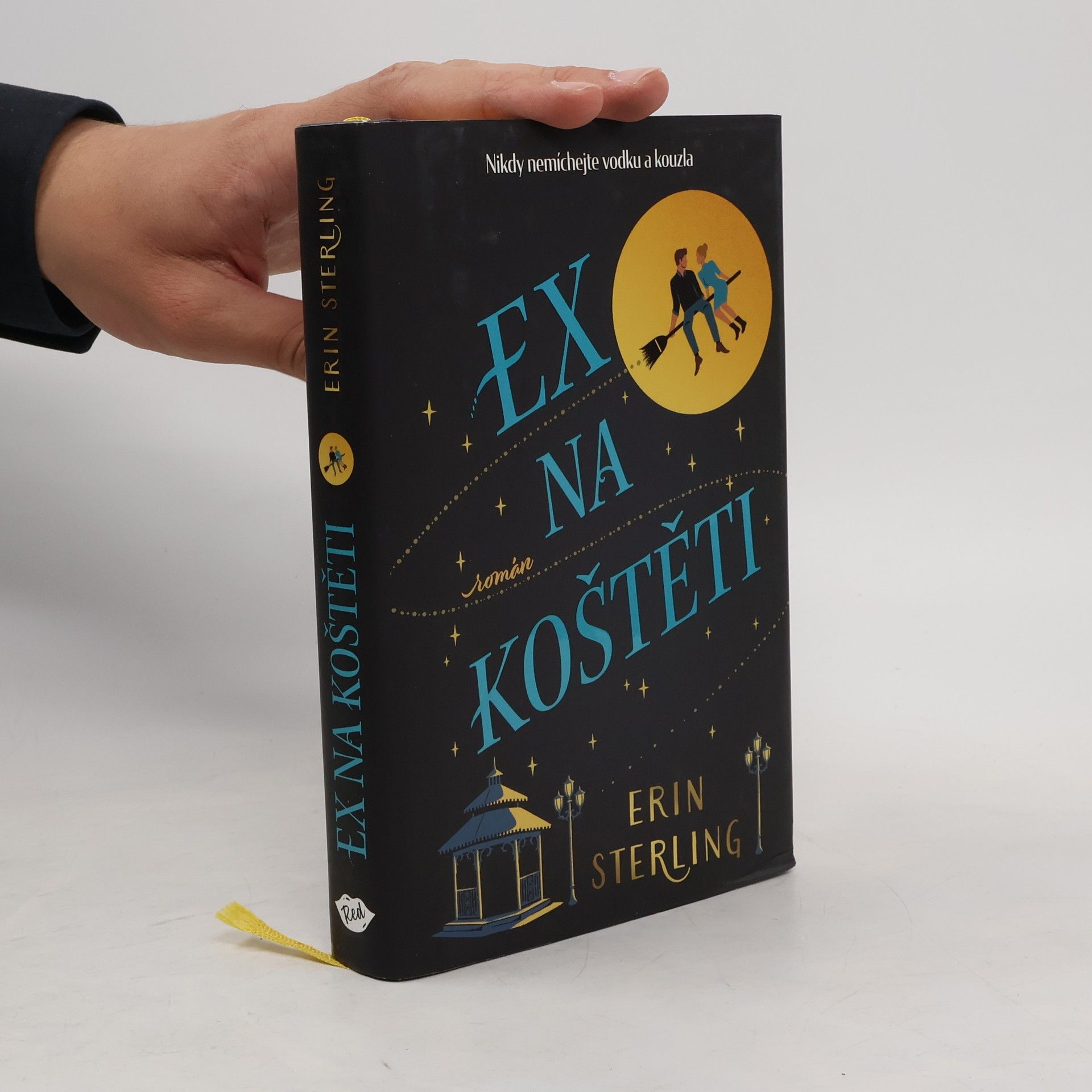 Rachel Hawkins Ex na koštěti