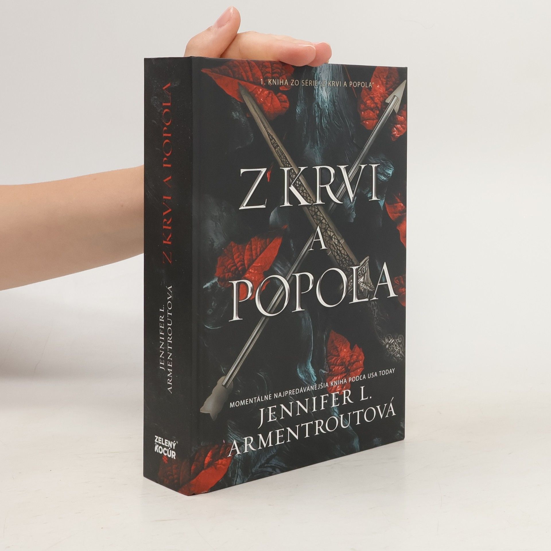Jennifer Armentrout Z krvi popola