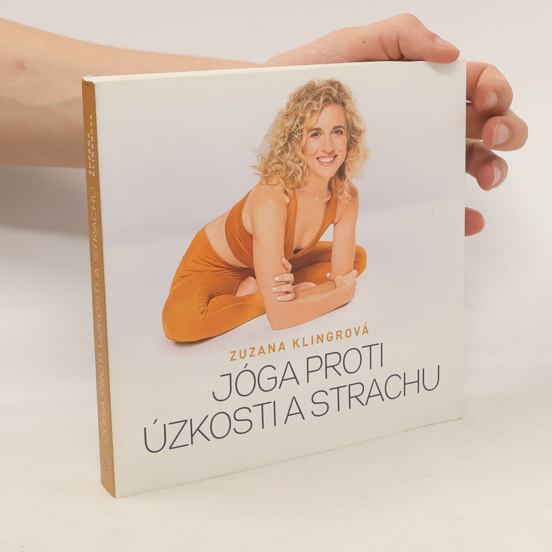 Zuzka Klingrová Jóga proti úzkosti a strachu