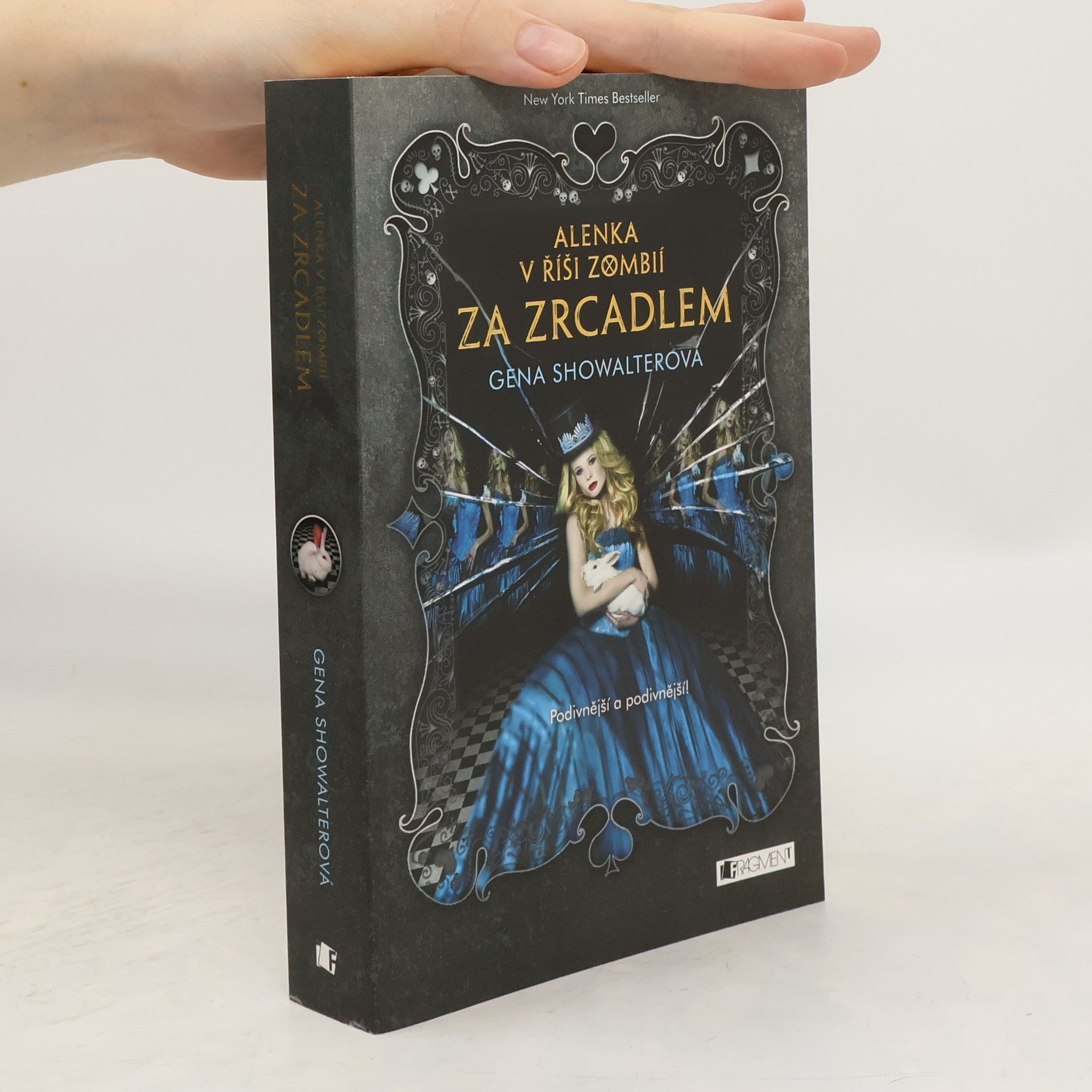 Gena Showalter Alenka v říši zombií za zrcadlem
