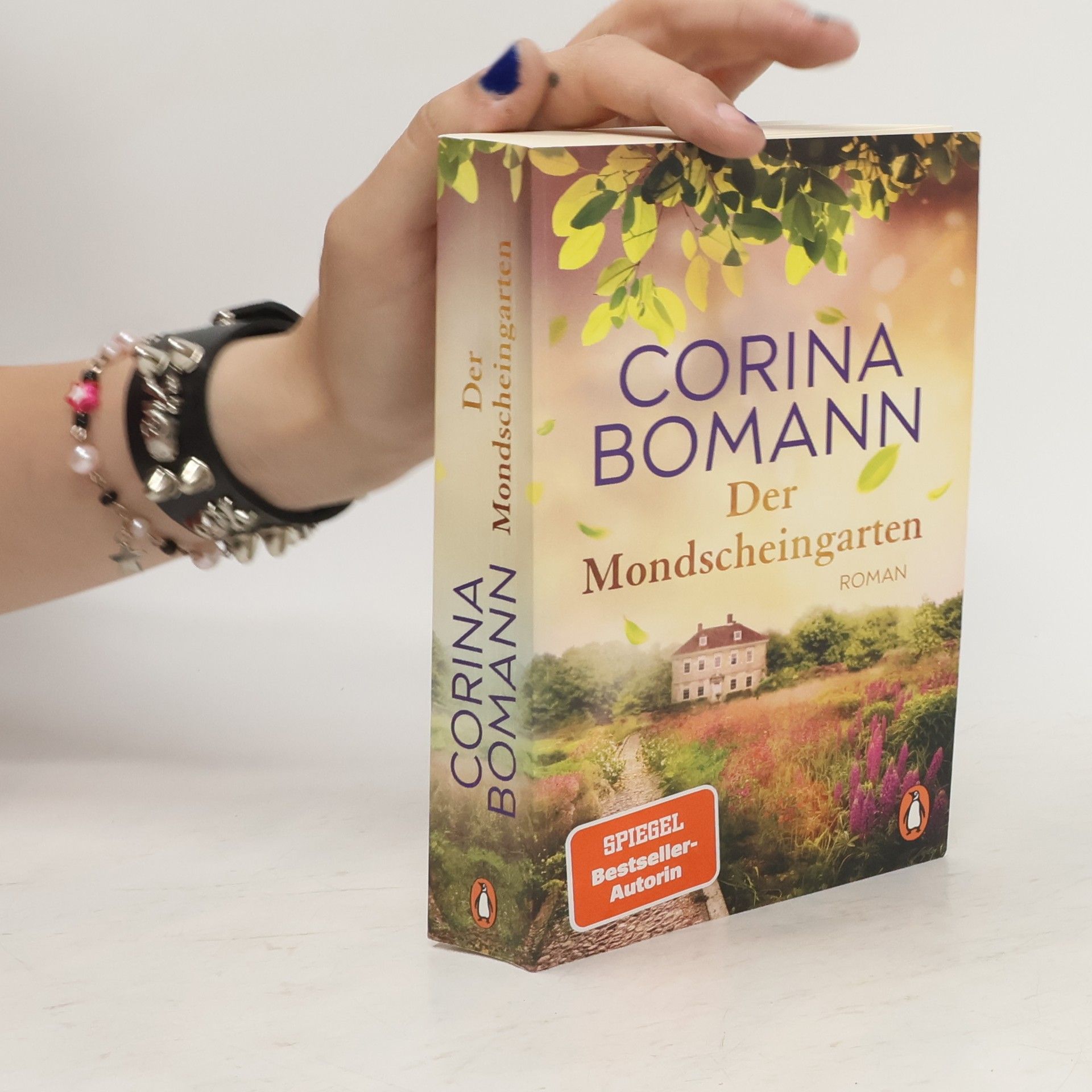 Corina Bomann Der Mondscheingarten