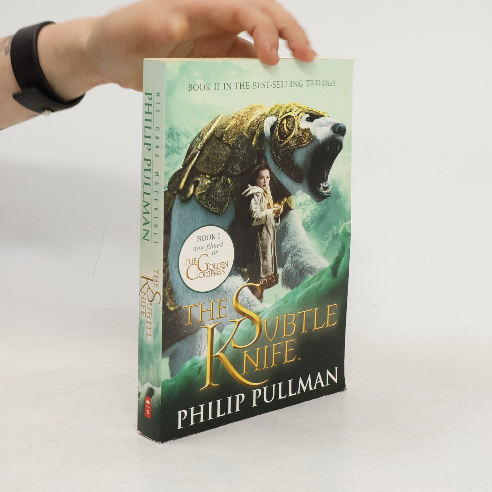 Philip Pullman The subtle knife