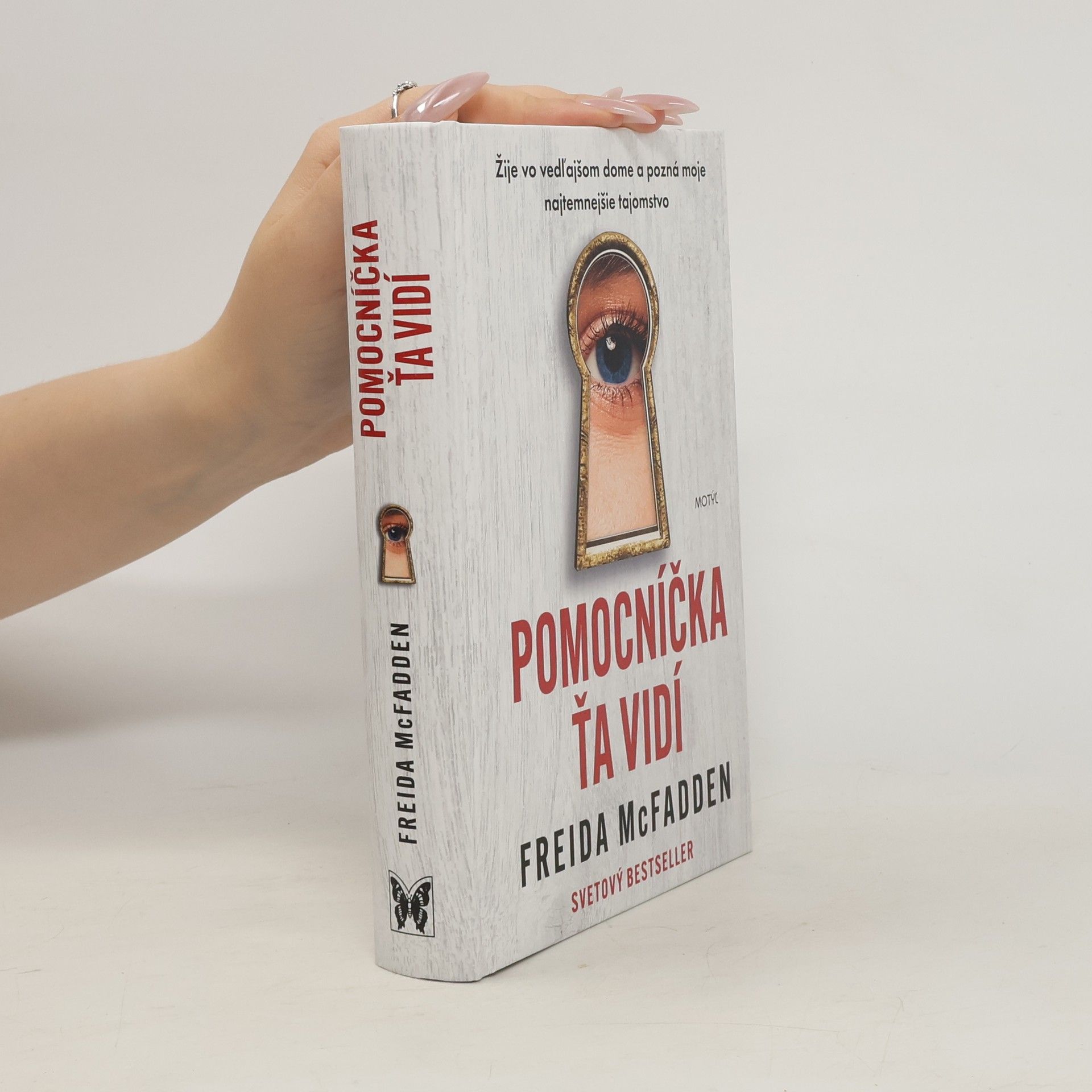 Freida McFadden Pomocníčka ťa vidí