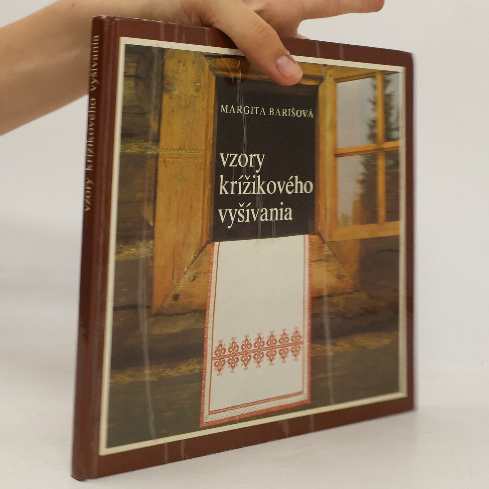 Margita Barišová Vzory krížikového vyšívania